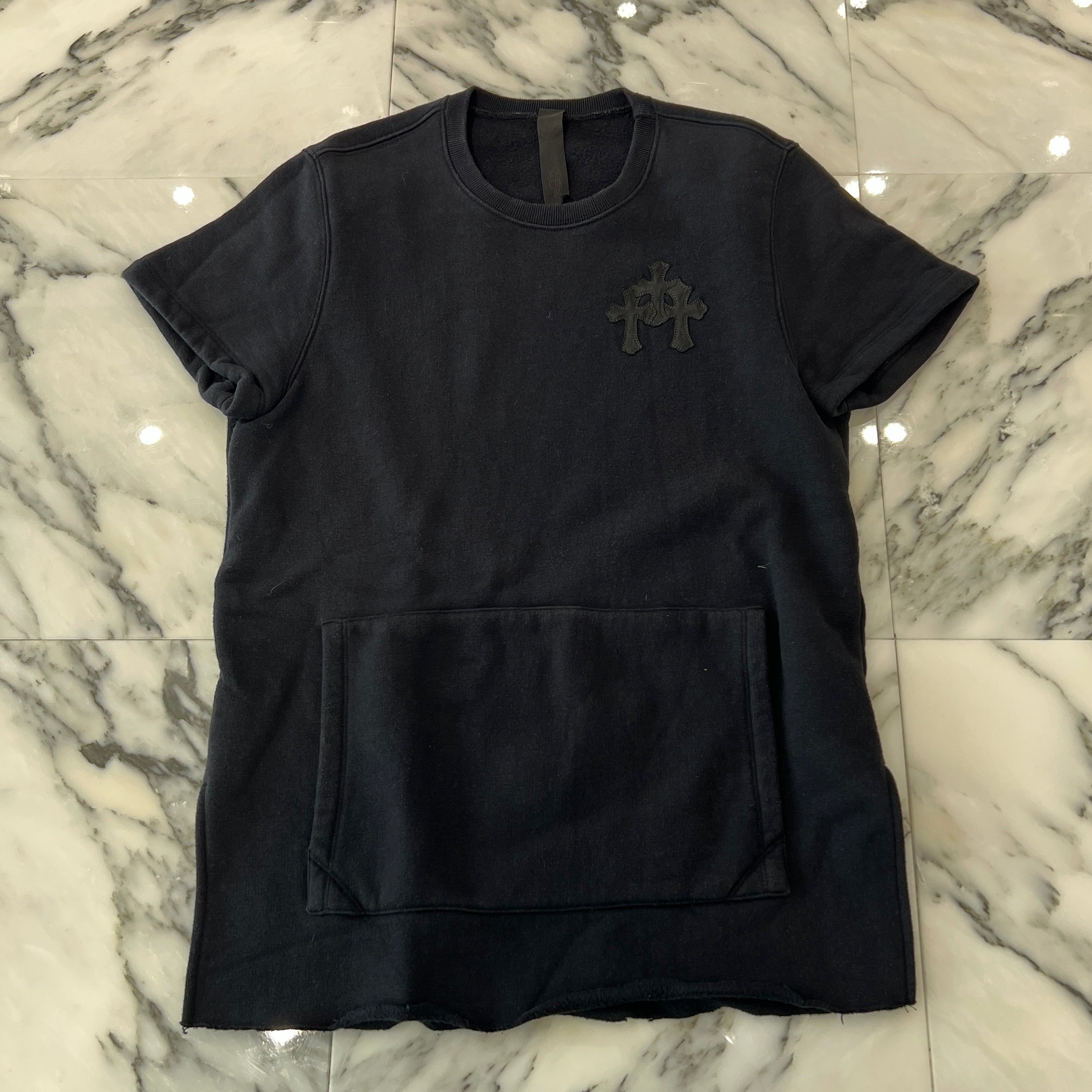 CHROME HEARTS Y NOT Cemetery Cross Leather Patch Pocket Sweat Tee Size M クロムハーツ ワイノット セメタリークロス レザーパッチ ポケット スウェット Tシャツ サイズM