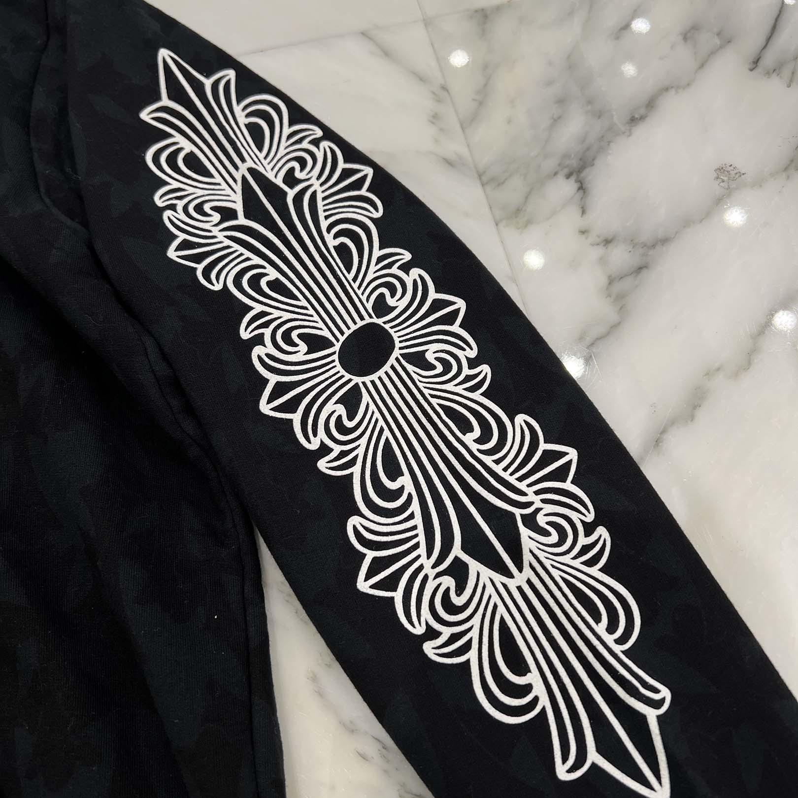 CHROME HEARTS 2024SS Graveyard Cemetery Cross Pullover Hoodie Size S クロムハーツ グレイブヤード セメタリークロス プルオーバーフーディ サイズS