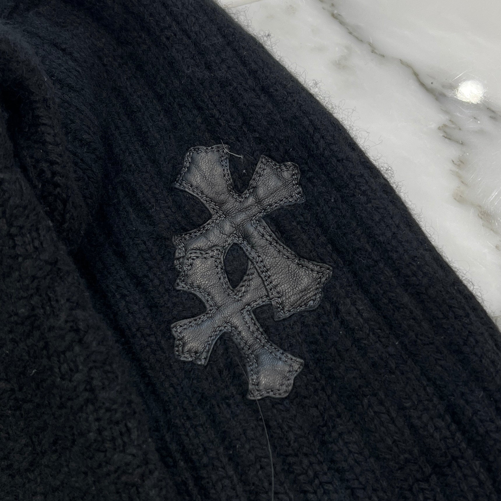 CHROME HEARTS Y NOT Cemetery Cross Leather Patch Cashmere Knit Hoodie Size M クロムハーツ ワイノット セメタリークロスレザーパッチ カシミヤニット フーディ サイズM