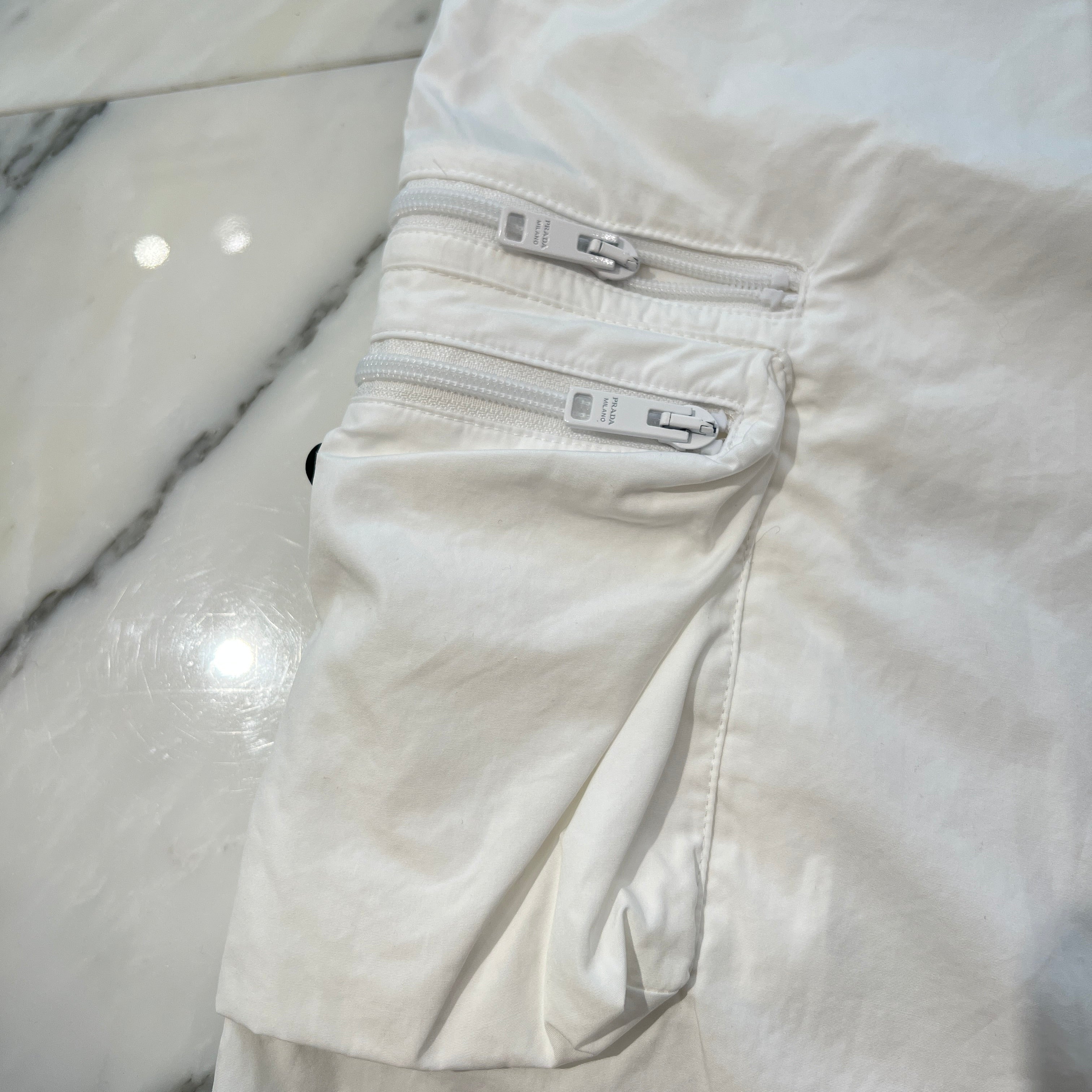 PRADA 2023SS Triangle Logo Plate Zip Cargo Shorts SPH393 S000 1XV2 Size S プラダ トライアングル ロゴプレート ジップ カーゴショーツ サイズS