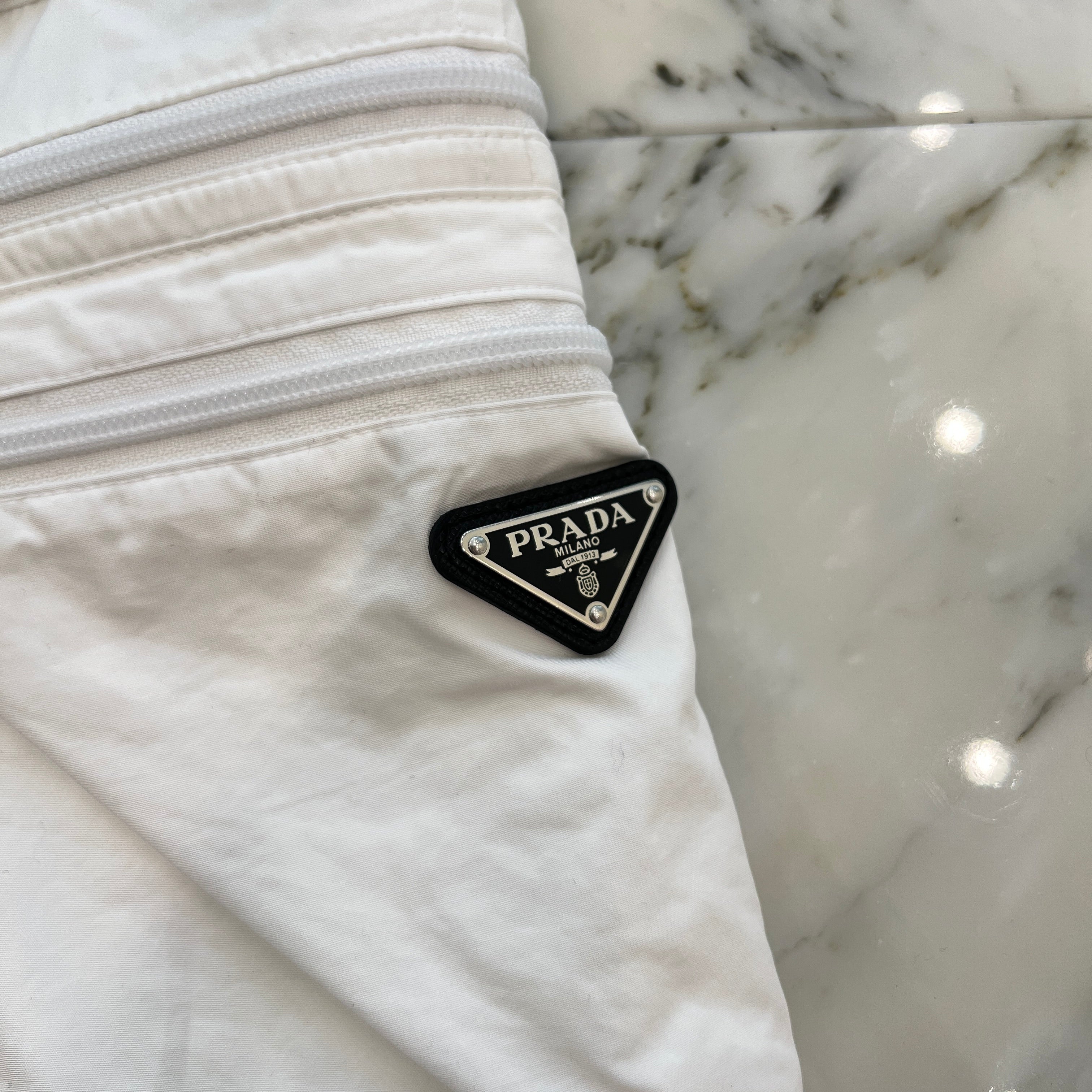 PRADA 2023SS Triangle Logo Plate Zip Cargo Shorts SPH393 S000 1XV2 Size S プラダ トライアングル ロゴプレート ジップ カーゴショーツ サイズS