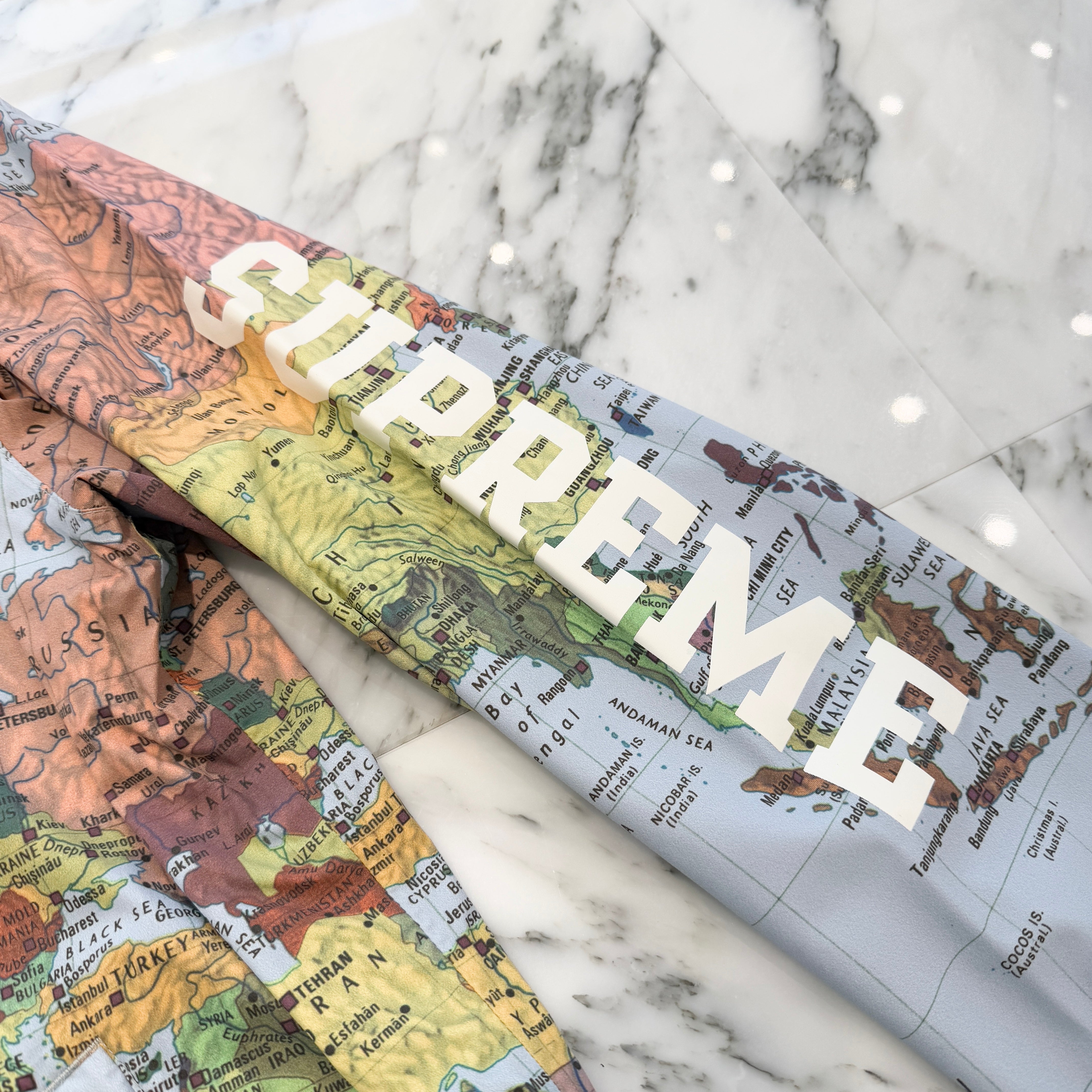 THE NORTH FACE × Supreme 地図柄ジャケット 楽天市場】Supreme × The North Face Expedition Coaches Jacket MAPの通販