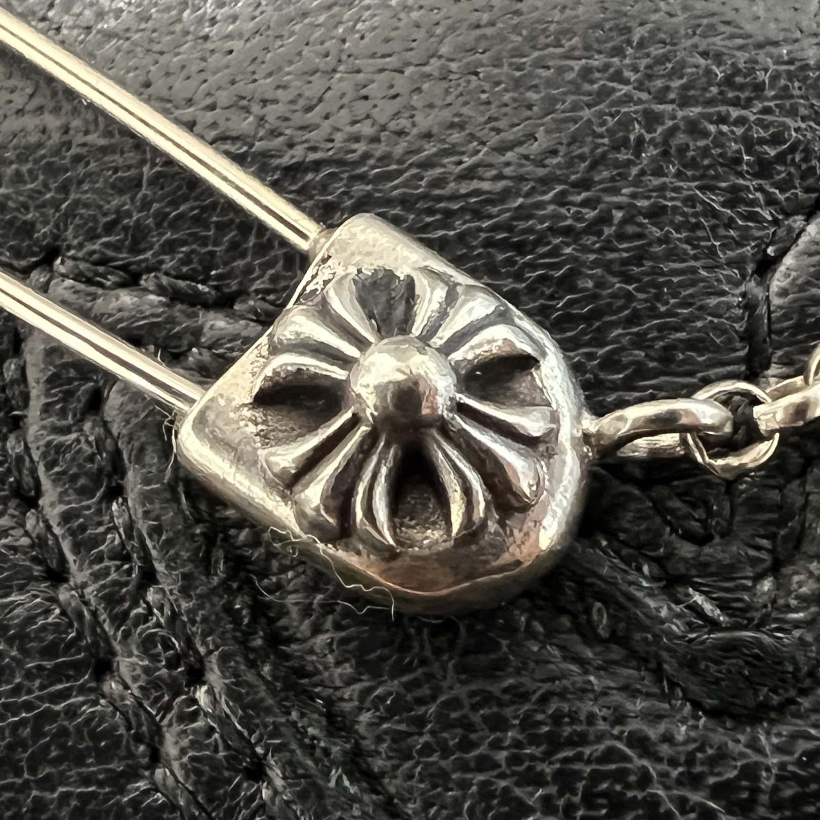 CHROME HEARTS Safety Pin Pendant Top Roll Chain Necklace Size 16