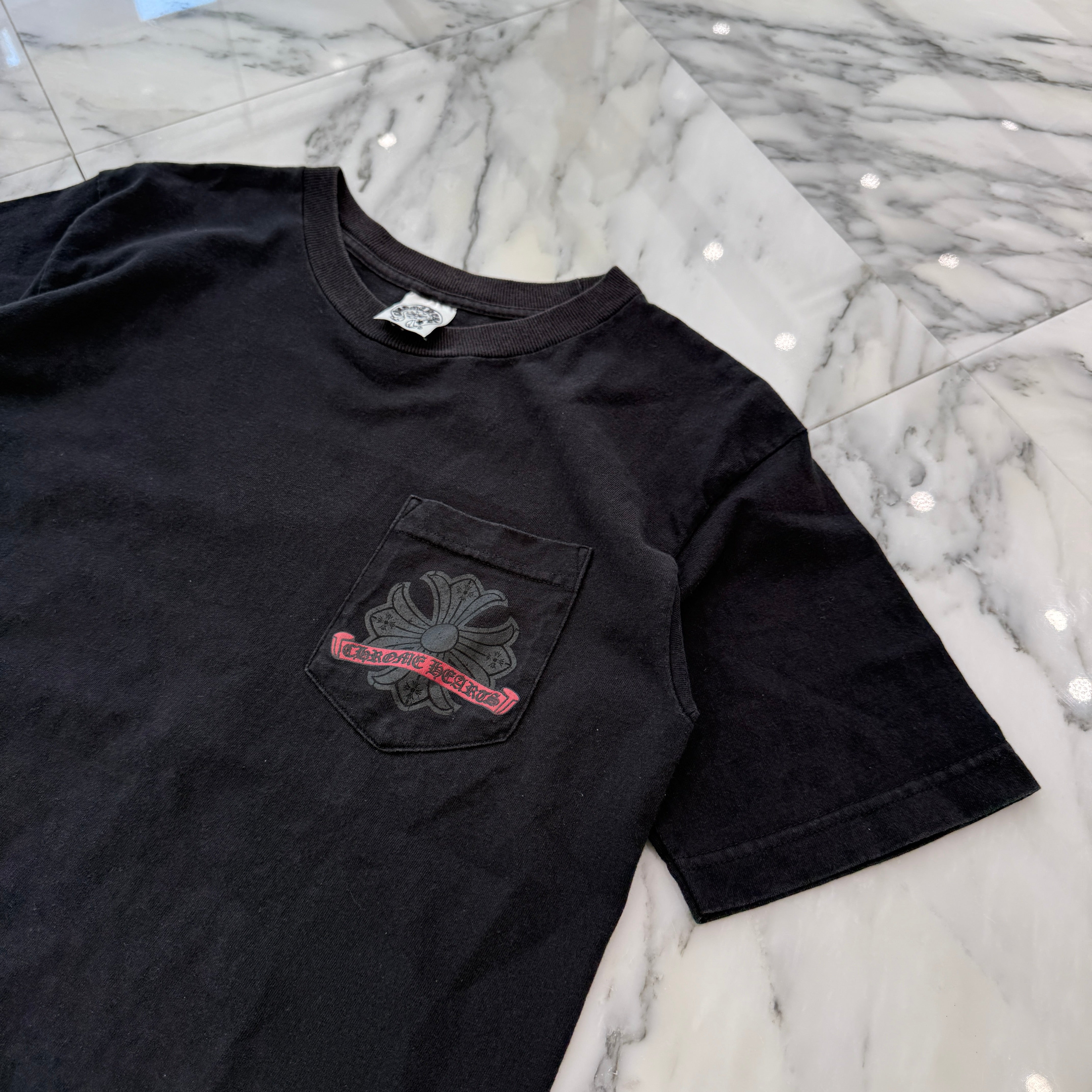 CHROME HEARTS CH Plus Scroll Red Horseshoe Tee Size M クロムハーツ CHプラス スクロール レッド ホースシュー Tシャツ サイズM