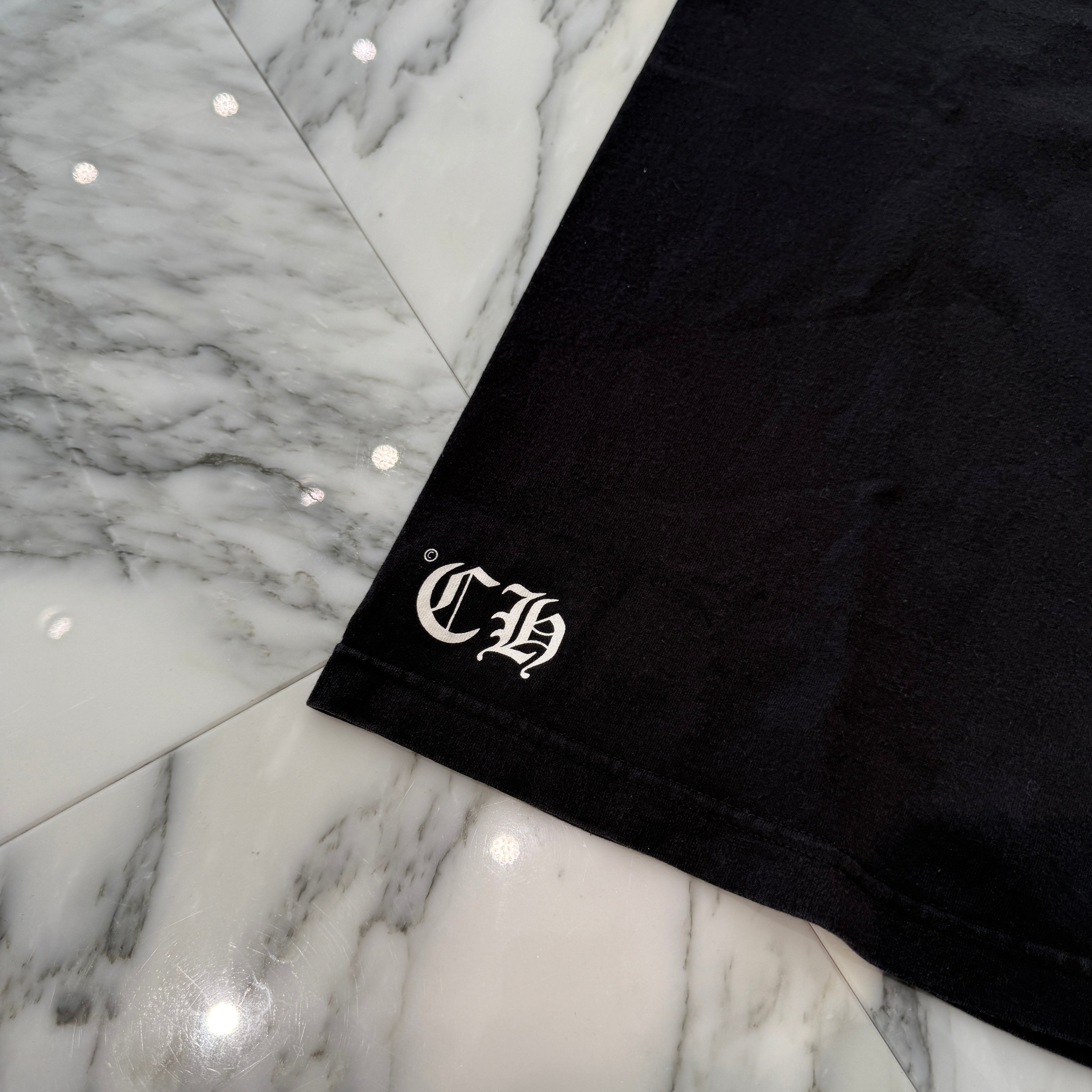 CHROME HEARTS CH Plus Scroll Red Horseshoe Tee Size M クロムハーツ CHプラス スクロール レッド ホースシュー Tシャツ サイズM