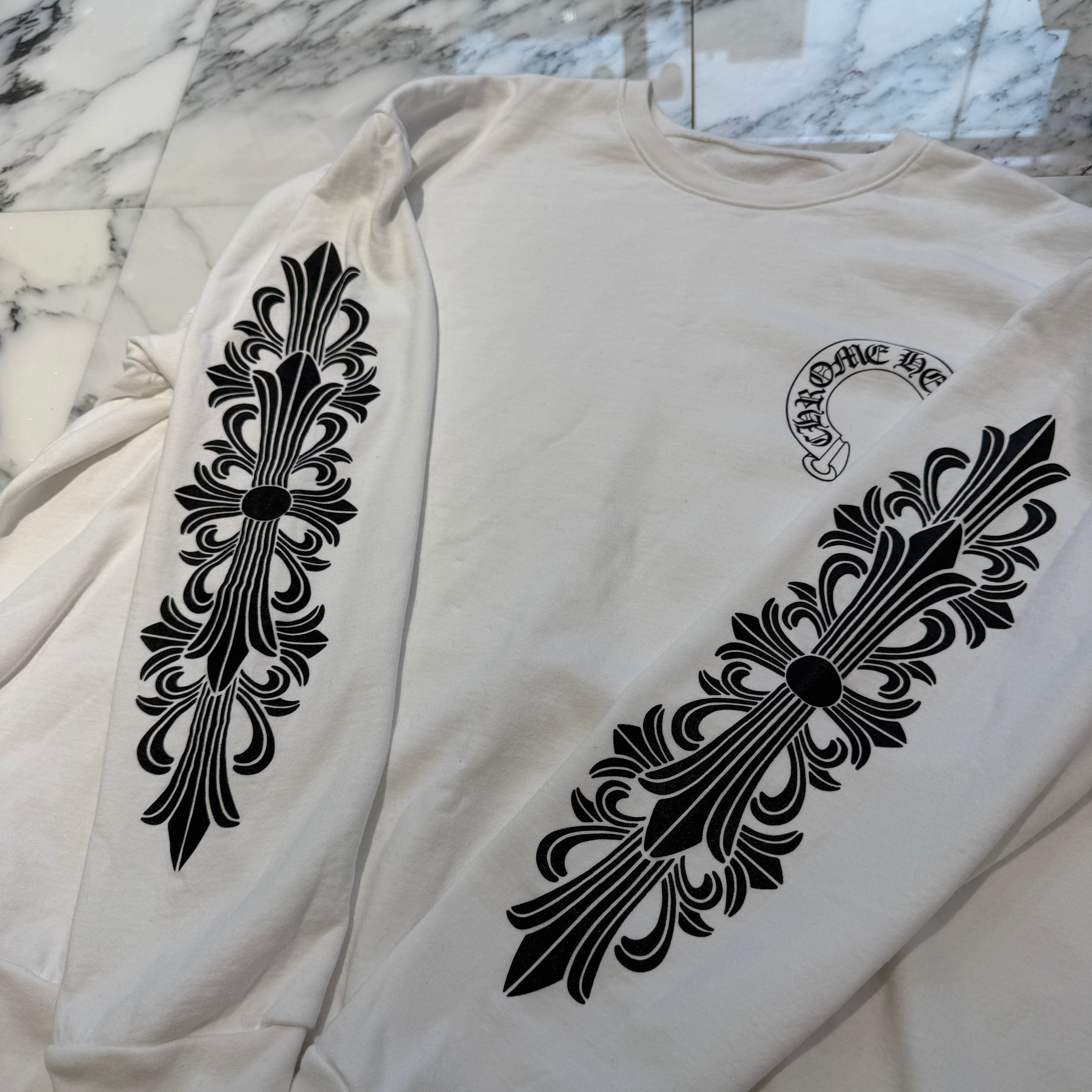 CHROME HEARTS Floral Cross Horseshoe Crewneck Sweat Shirts Size XL クロムハーツ フローラルクロス ホースシュー クルーネック スウェットシャツ サイズXL