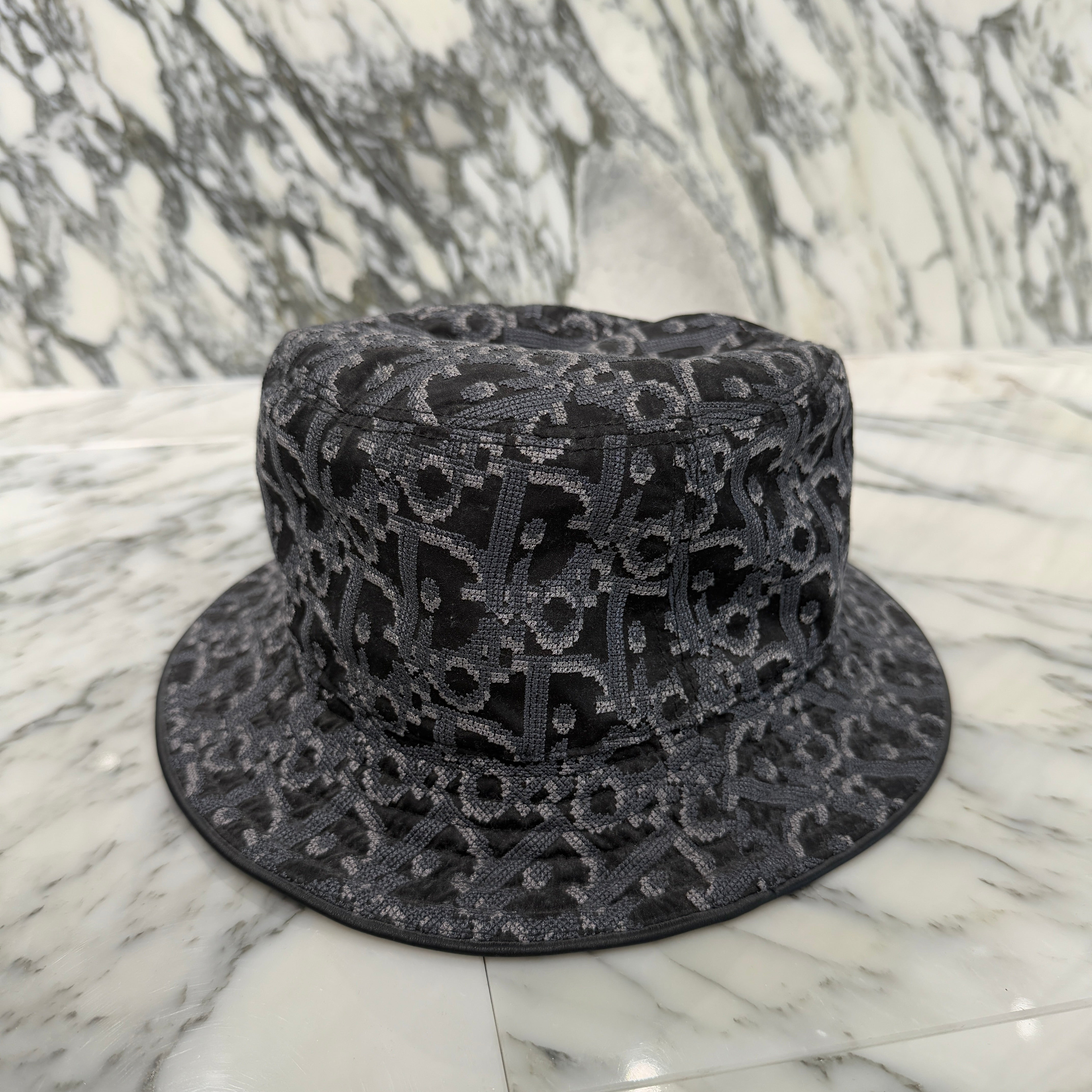 DIOR Chapeau Oblique Leather Bob Hat 183C902V1581 Size L ディオール シャポー オブリーク レザー ボブハット サイズL