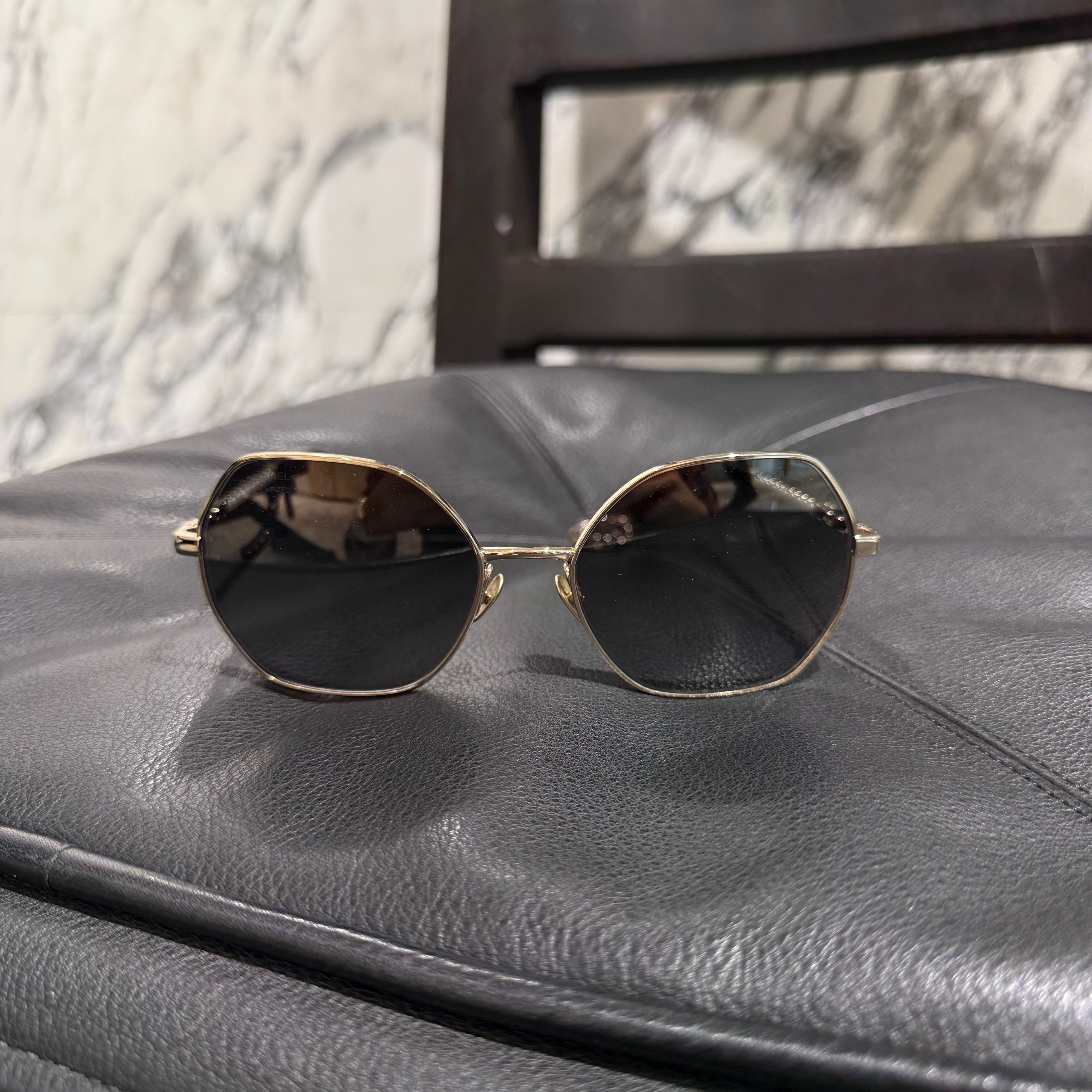 CHANEL COCO Mark Glass Pearl Chain Square Sunglasses 4281-Q-H Size 56□17 140 シャネル ココマーク ガラスパール チェーン スクエア サングラス サイズ56□17 140