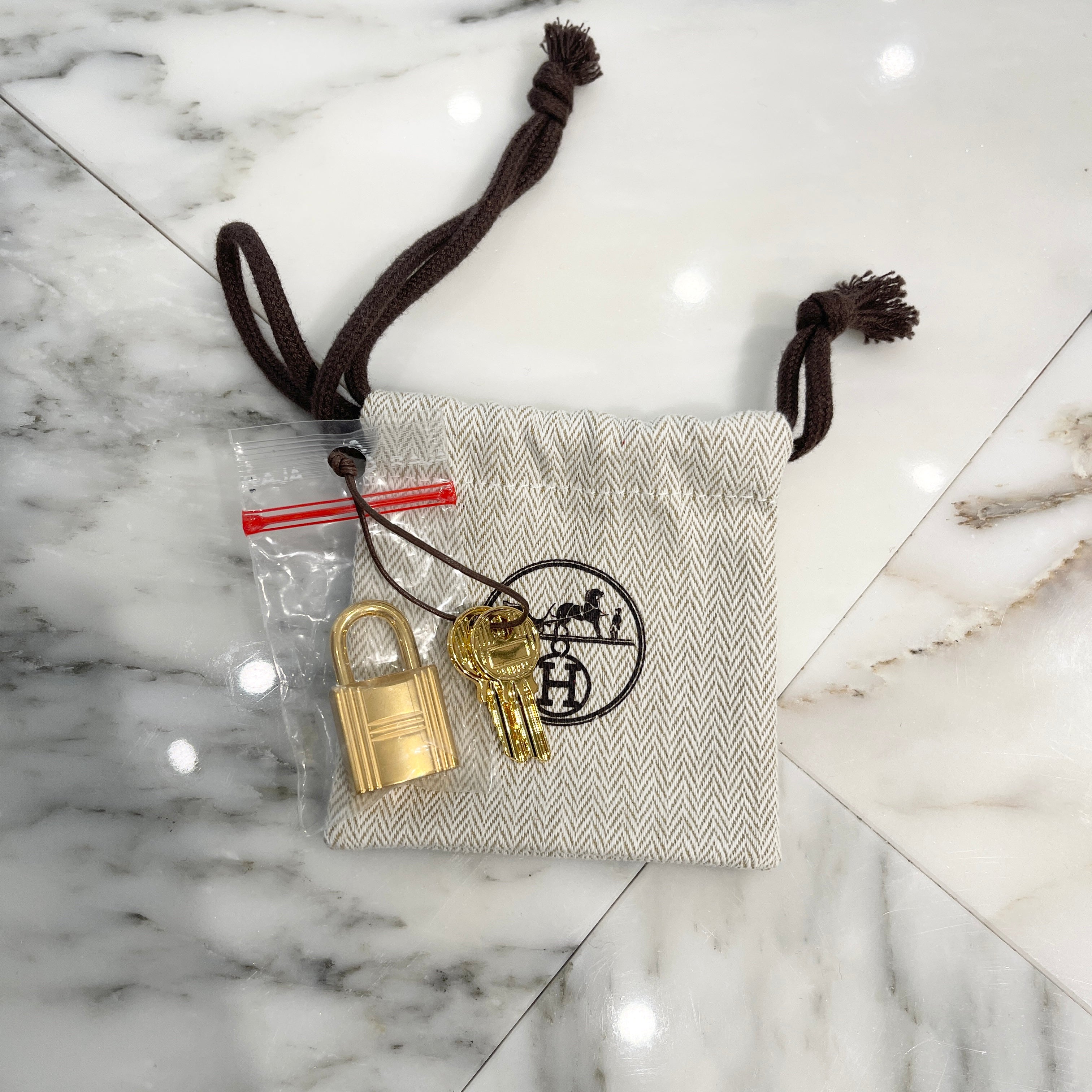HERMES エルメス ピコタンロック PM ルージュカザック ハンドバッグ HERMES Picotan Lock PM 