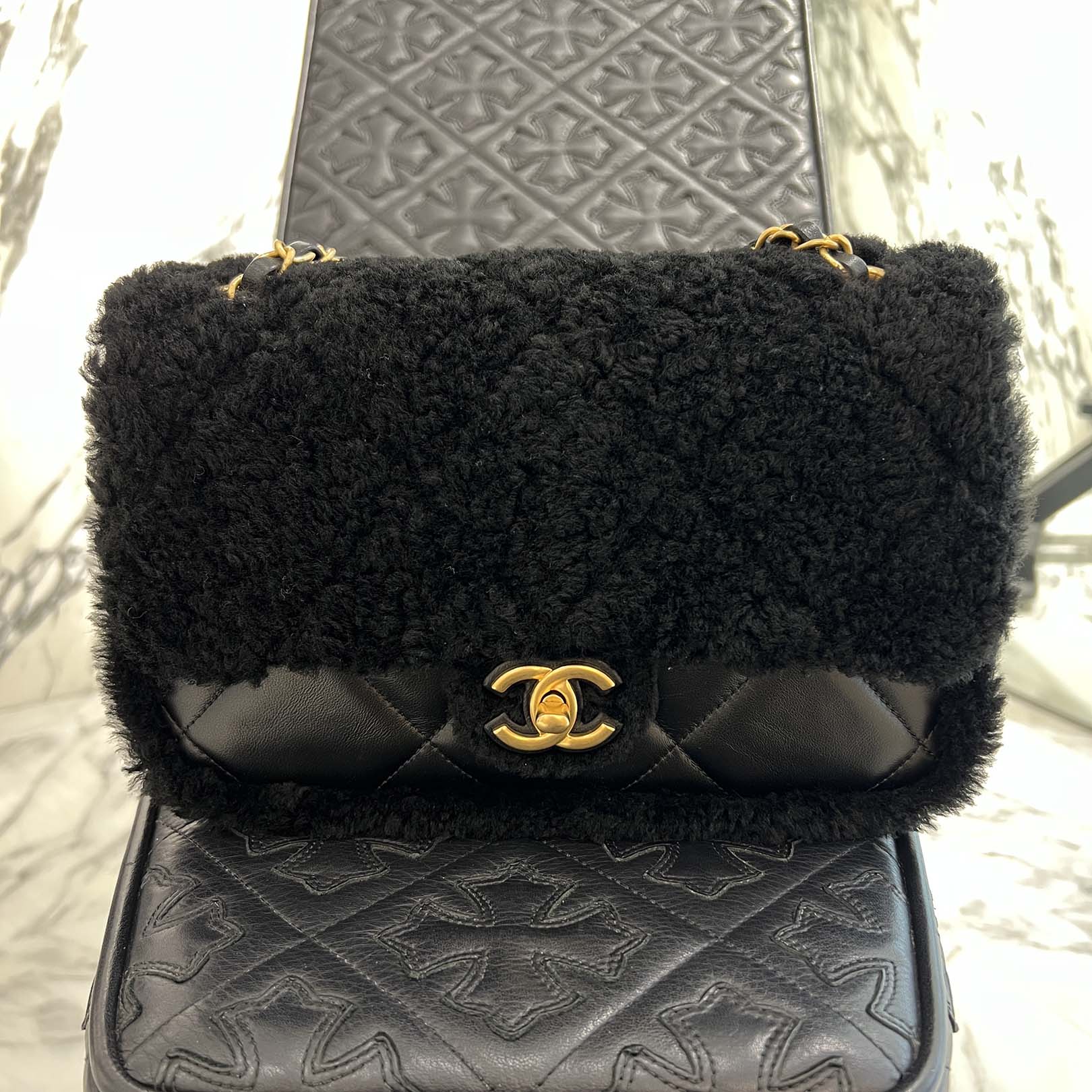 CHANEL Matelassé Shearling Quilted Stitch Leather Chain Shoulder Bag シャネル マトラッセ シアリング キルティングステッチ レザーチェーン ショルダーバッグ