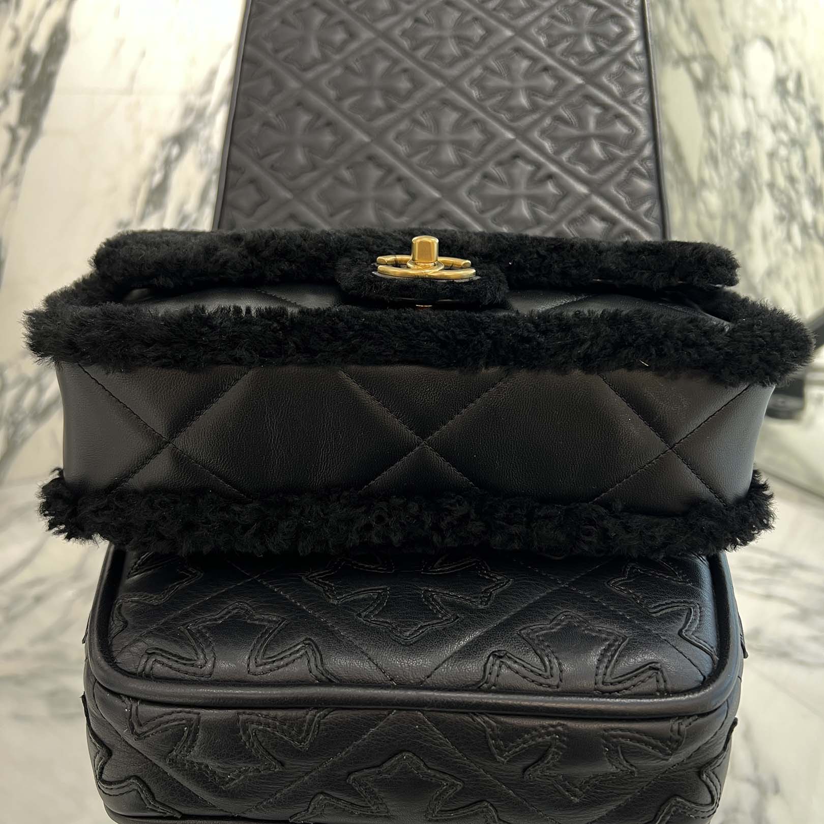 CHANEL Matelassé Shearling Quilted Stitch Leather Chain Shoulder Bag シャネル マトラッセ シアリング キルティングステッチ レザーチェーン ショルダーバッグ