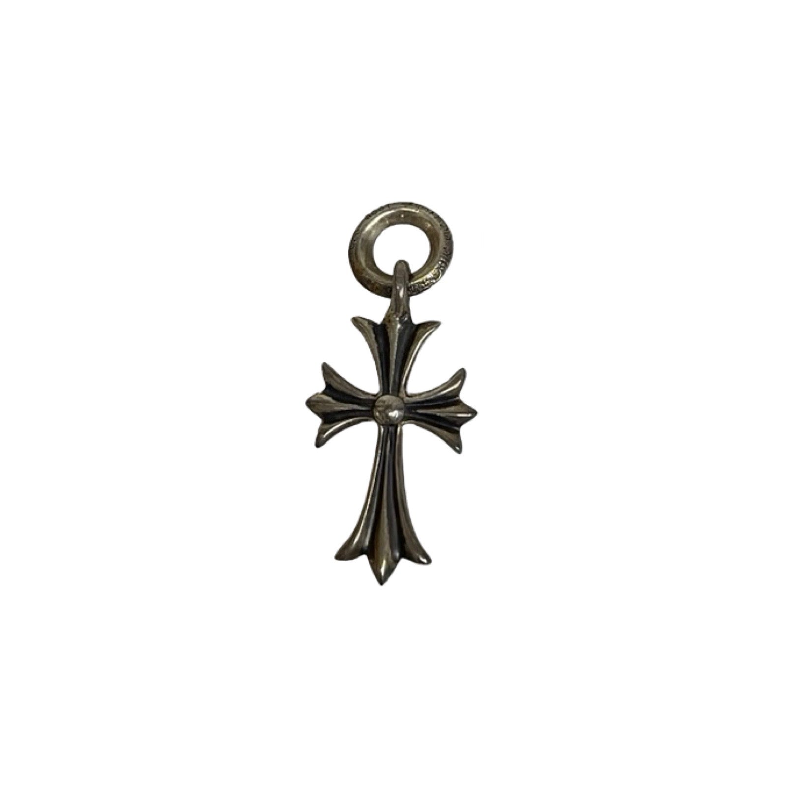 CHROME HEARTS Tiny Cross Charm