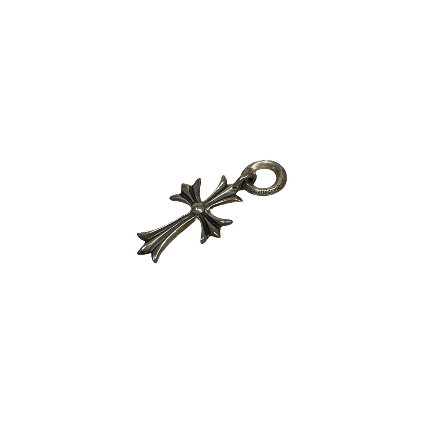 CHROME HEARTS Tiny Cross Charm