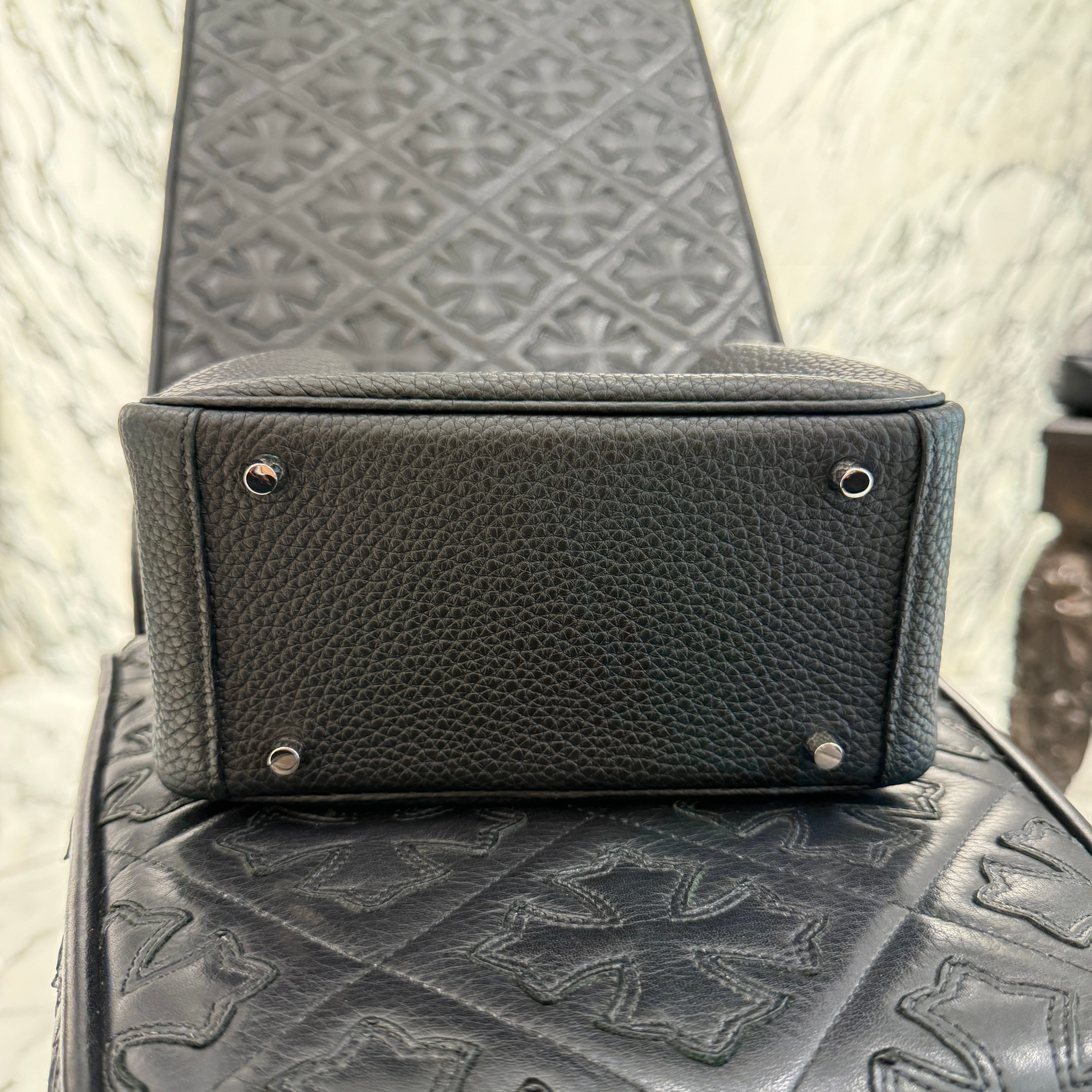 HERMES Mini Lindy "Noir" Leather Shoulder Bag K刻印 エルメス ミニ リンディ "ノワール" レザーショルダーバッグ K刻印