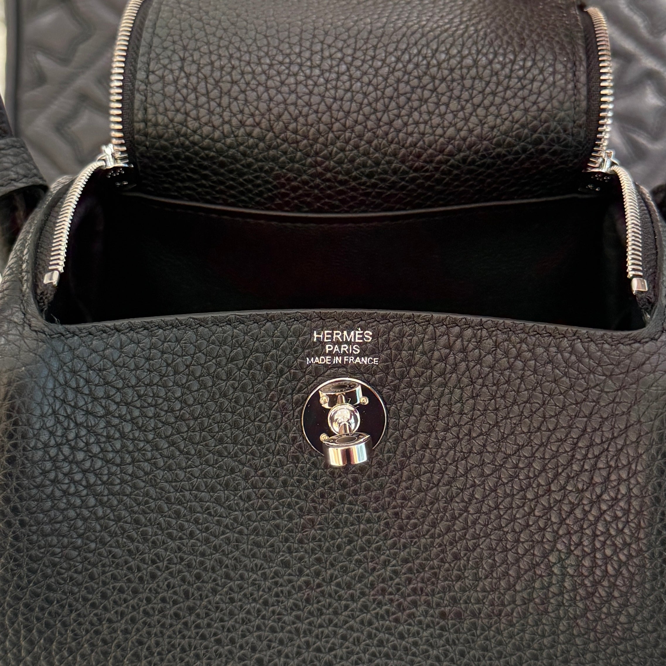 HERMES Mini Lindy "Noir" Leather Shoulder Bag K刻印 エルメス ミニ リンディ "ノワール" レザーショルダーバッグ K刻印