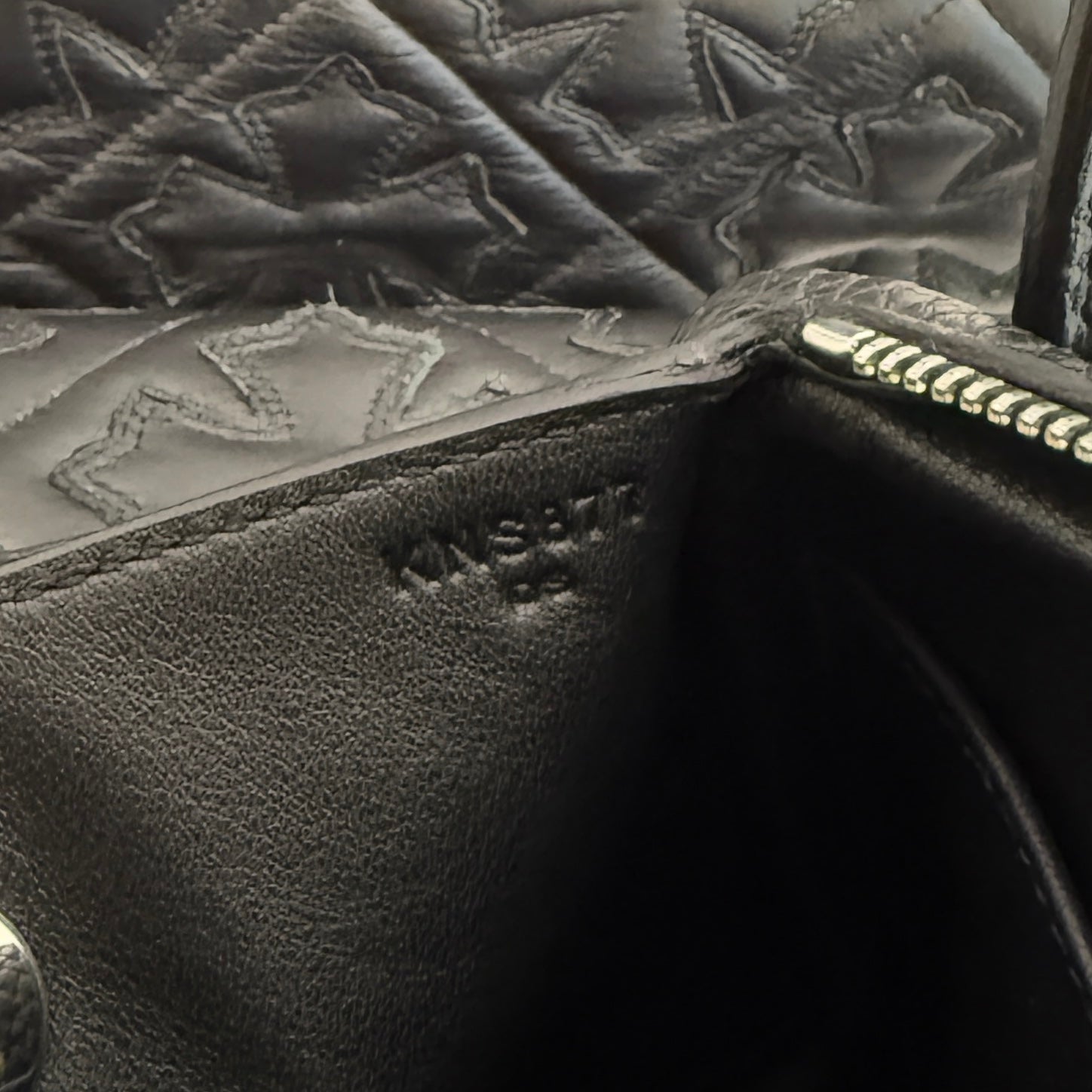 HERMES Mini Lindy "Noir" Leather Shoulder Bag K刻印 エルメス ミニ リンディ "ノワール" レザーショルダーバッグ K刻印