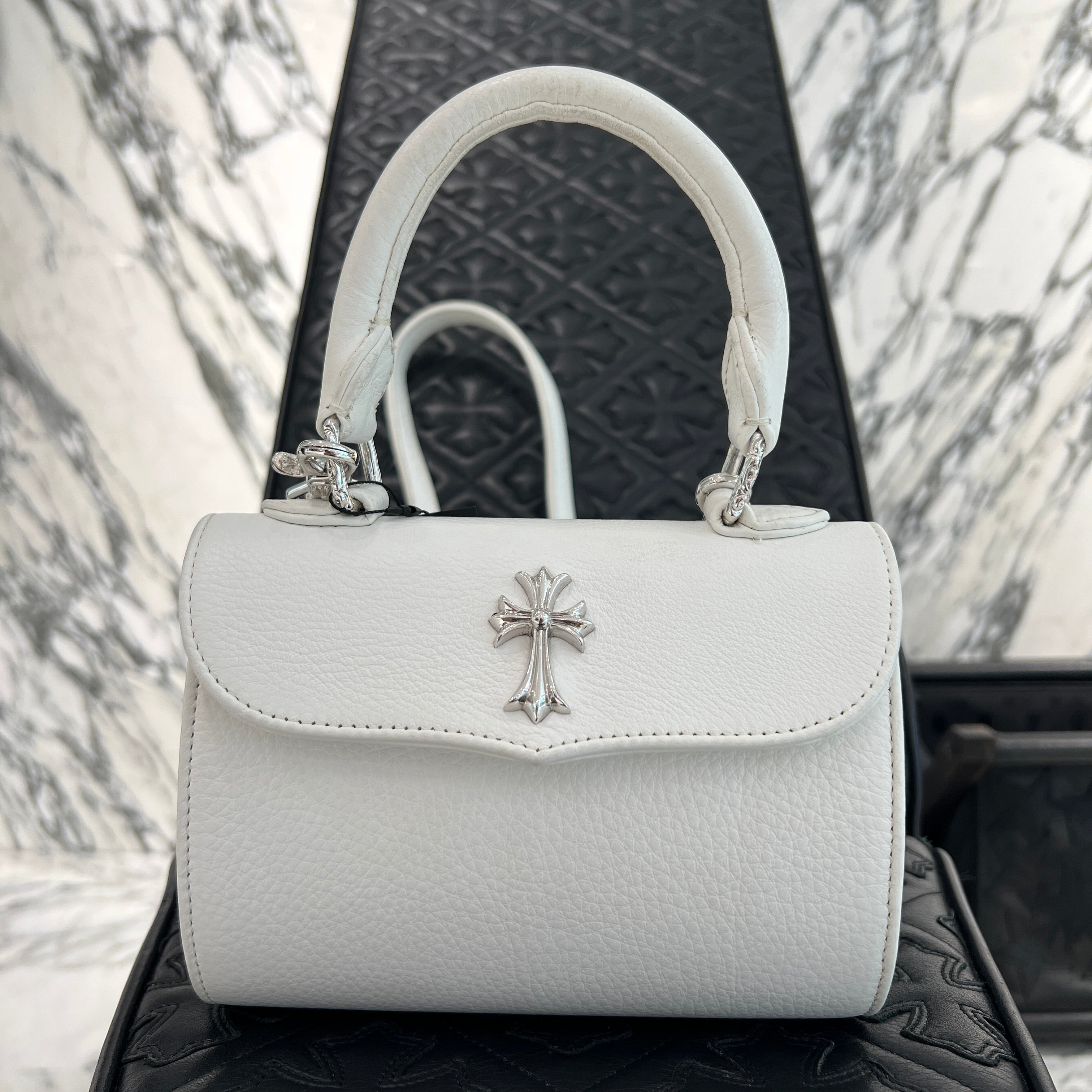 CHROME HEARTS DOG ADAMS Silver Cross Leather Shoulder Hand Bag クロムハーツ ドッグアダムズ シルバークロス レザー ショルダー ハンドバッグ