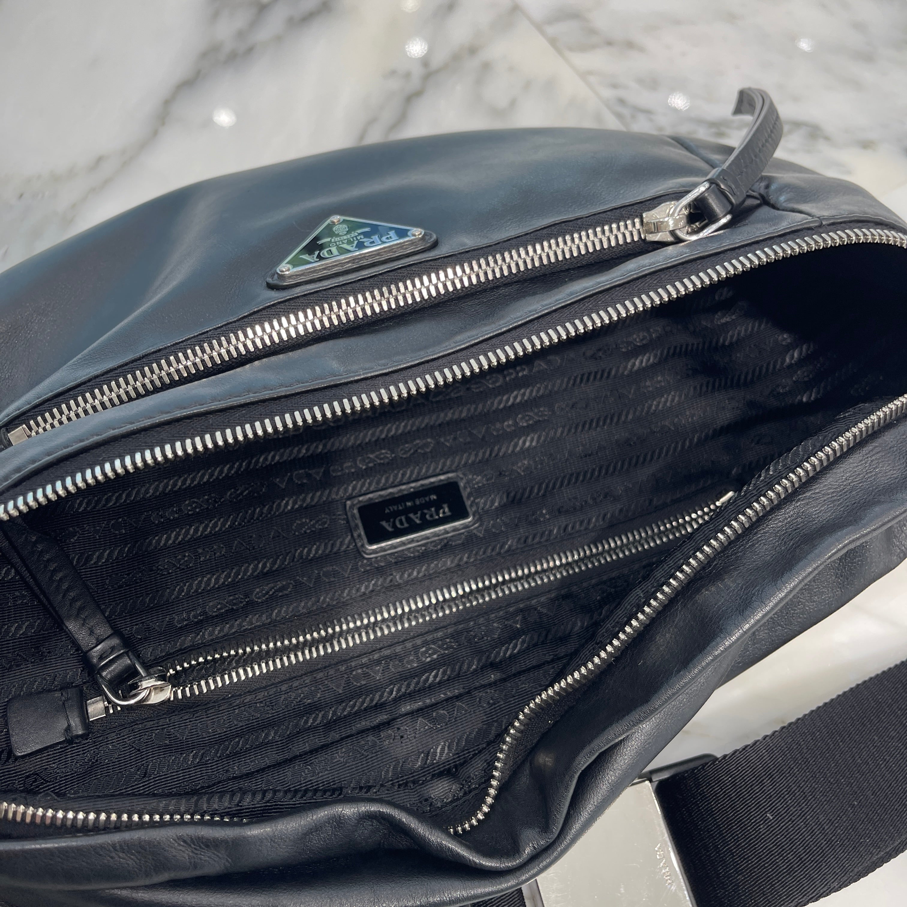 PRADA 2021AW Triangle Logo Leather West Poach 2VH140_2DXV_F0002_V_OOO プラダ トライアングルロゴ レザーウェストポーチ