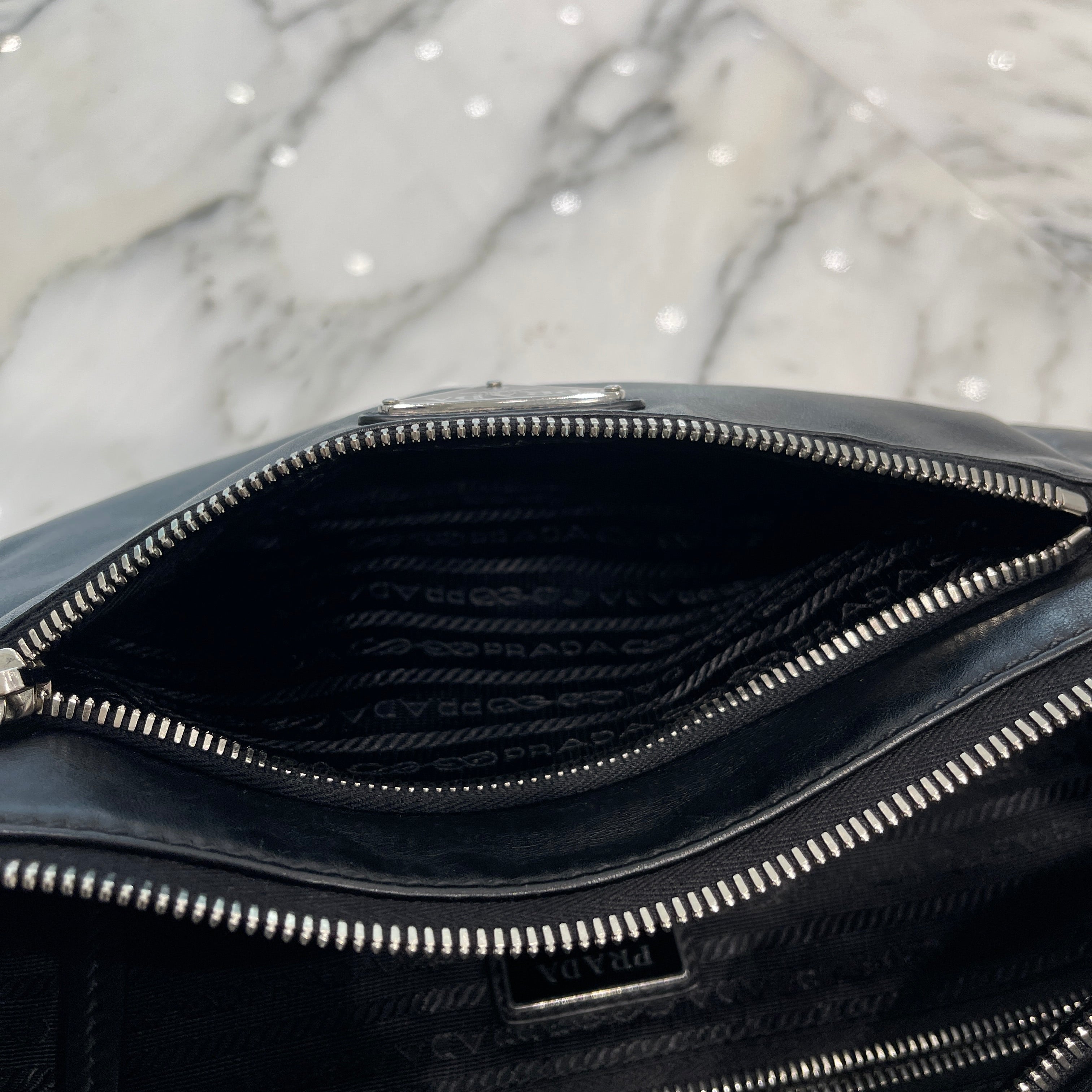 PRADA 2021AW Triangle Logo Leather West Poach 2VH140_2DXV_F0002_V_OOO プラダ トライアングルロゴ レザーウェストポーチ