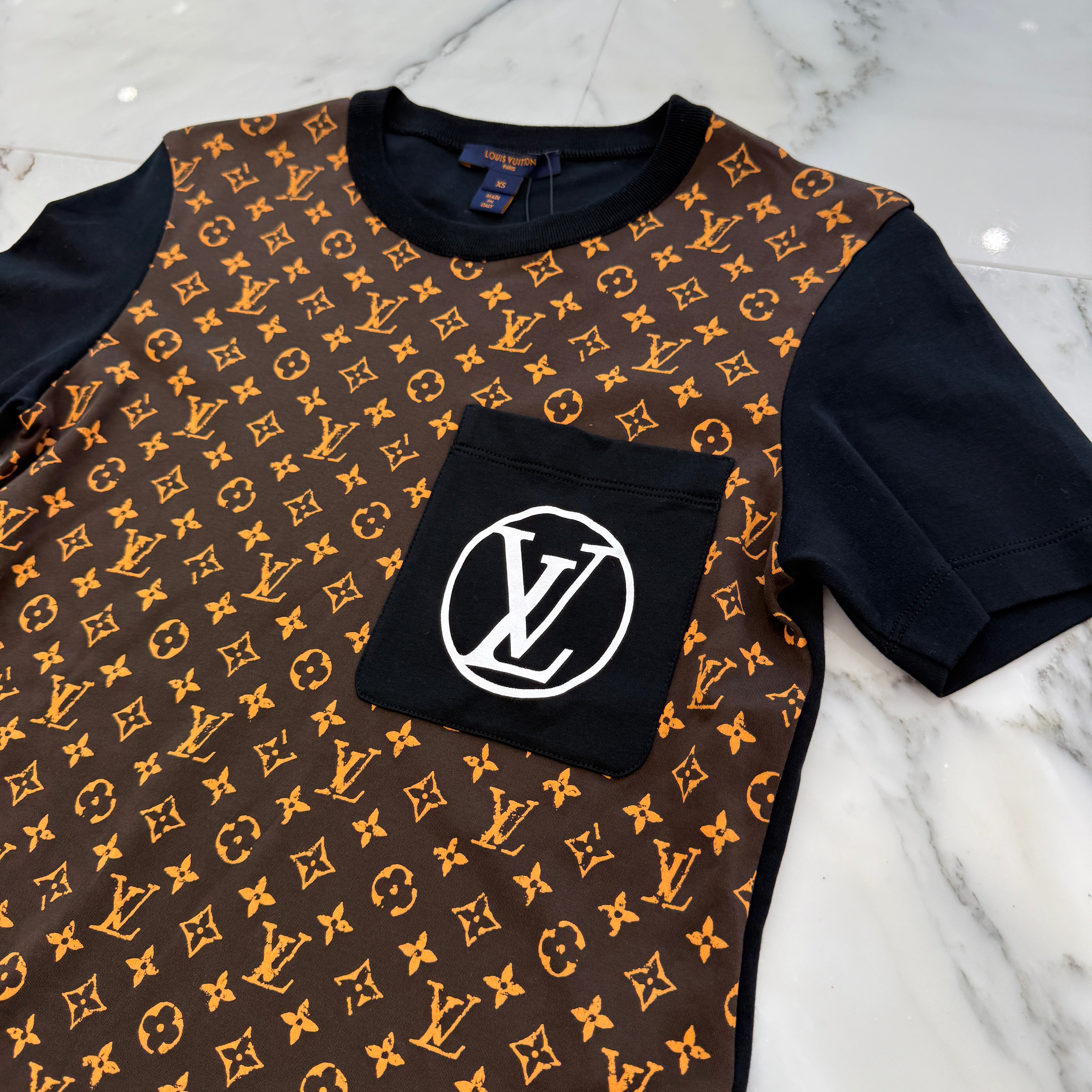 LOUIS VUITTON 2021AW LV Logo Monogram Cotton Tee 1A9461 Size XS ルイヴィトン LVロゴ モノグラム コットンTシャツ サイズXS