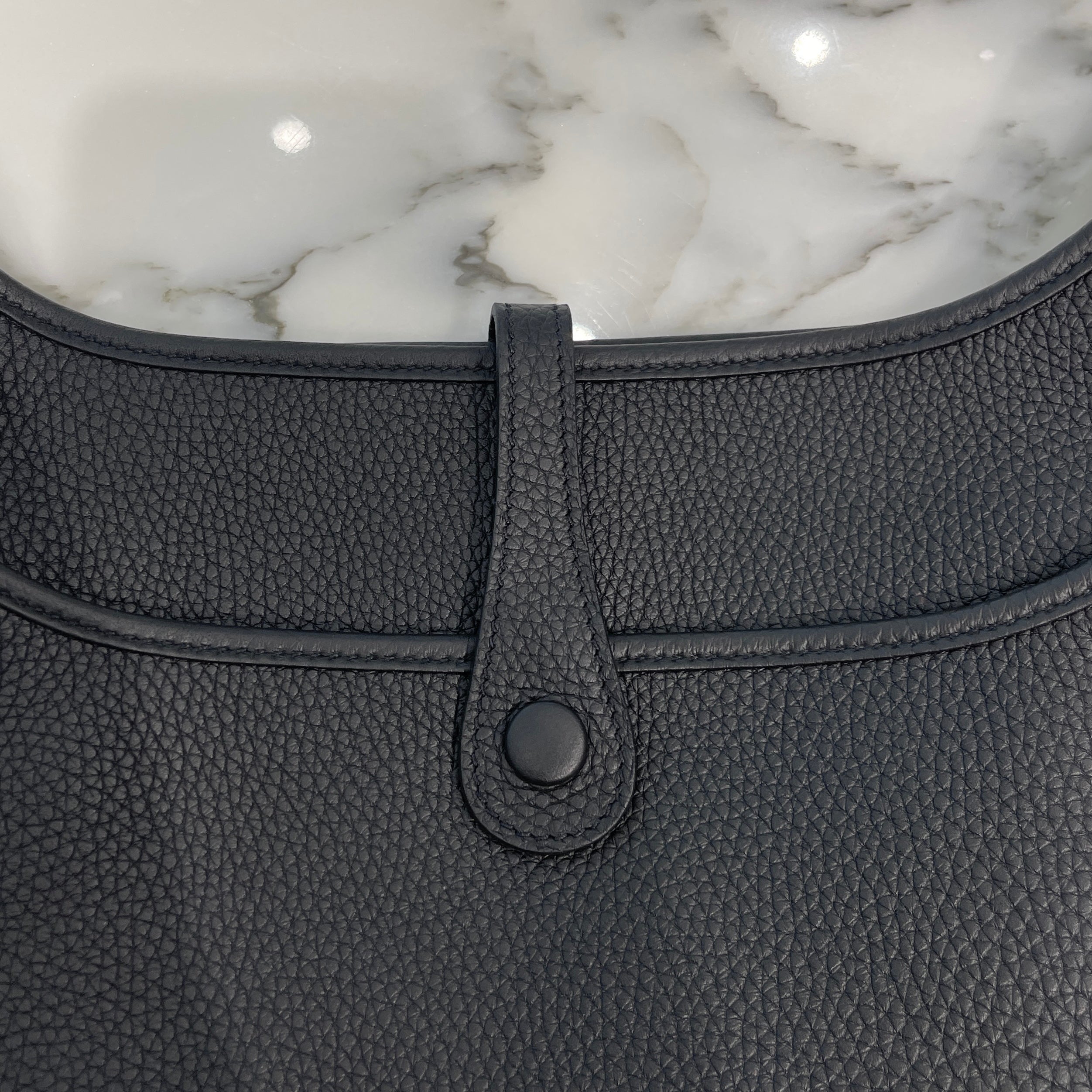 HERMES Evelyne Trois PM 29 "Noir" W刻印 エルメス エブリン トロワ PM 29 "ノワール" レザーショルダーバッグ