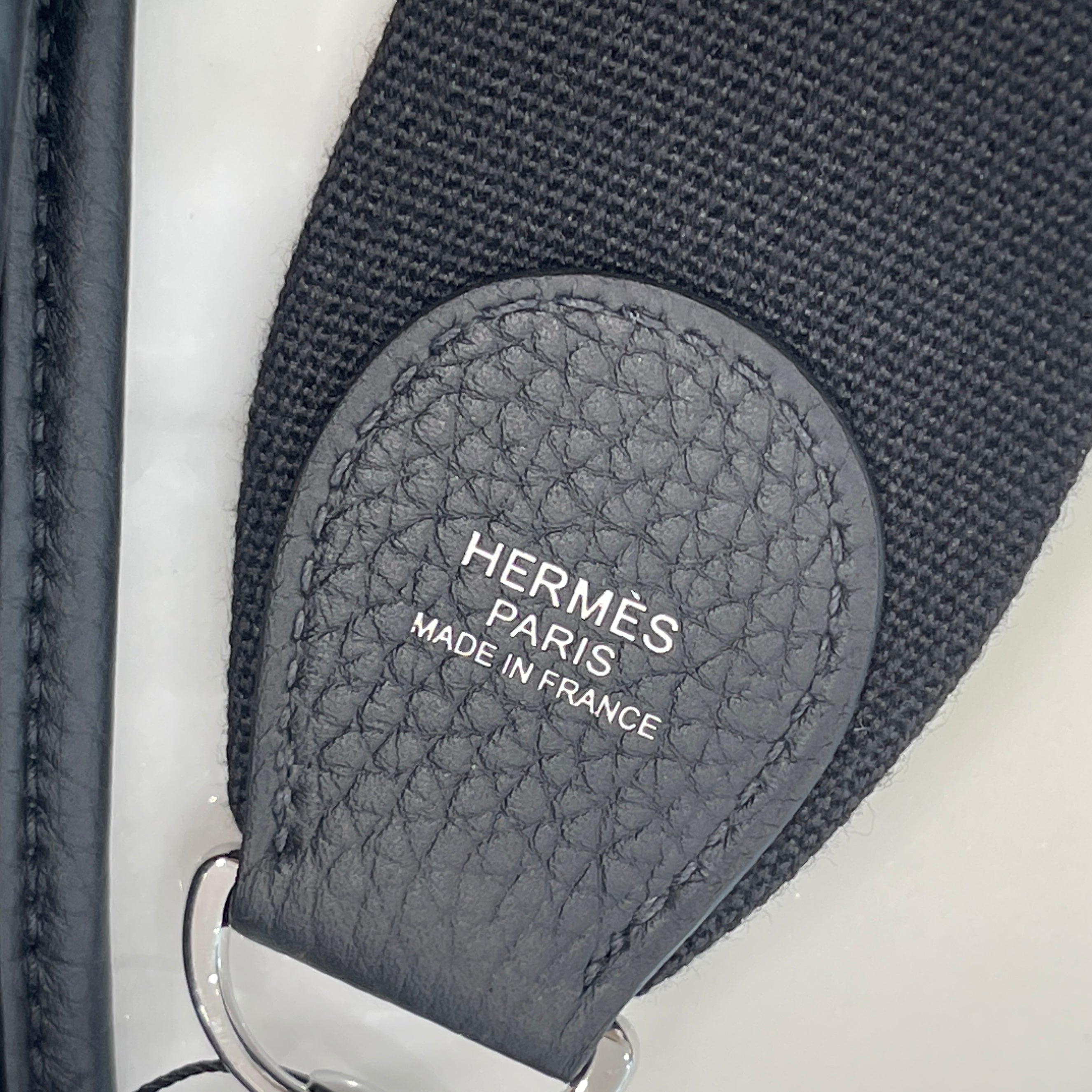 HERMES Evelyne Trois PM 29 "Noir" W刻印 エルメス エブリン トロワ PM 29 "ノワール" レザーショルダーバッグ