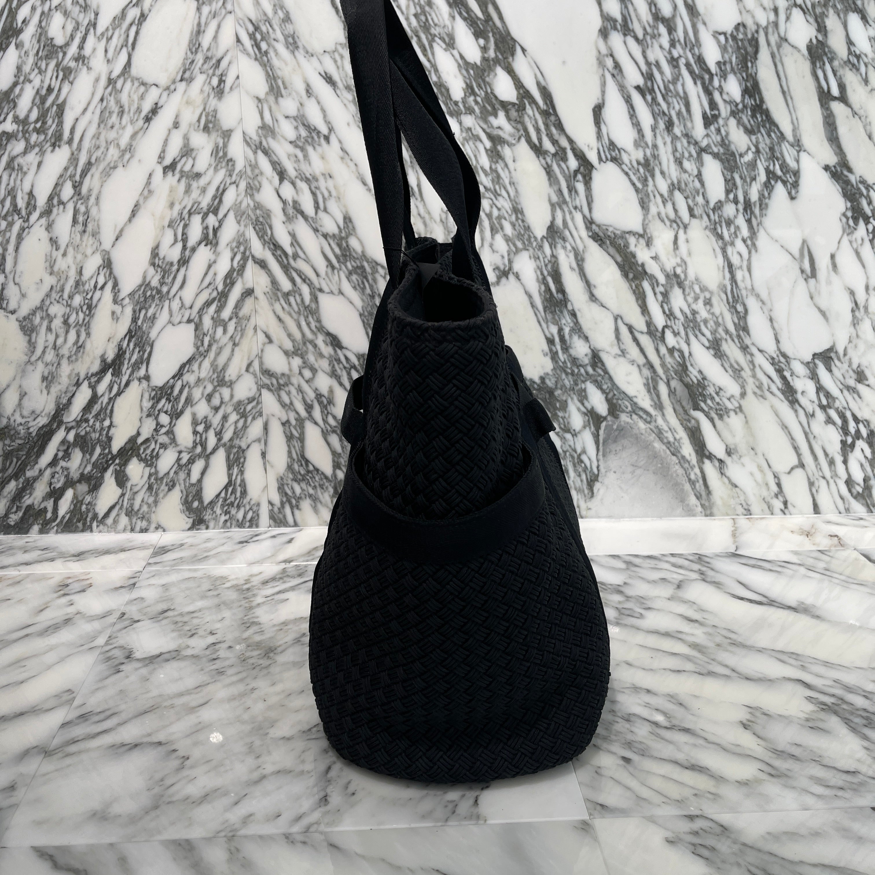 ■極美品■BOTTEGA VENETA ボイジャージップ　トートバッグ　ブラック Bottega Veneta＊Voyager Zipped Tote トートバッグ＊送料込 (BOTTEGA