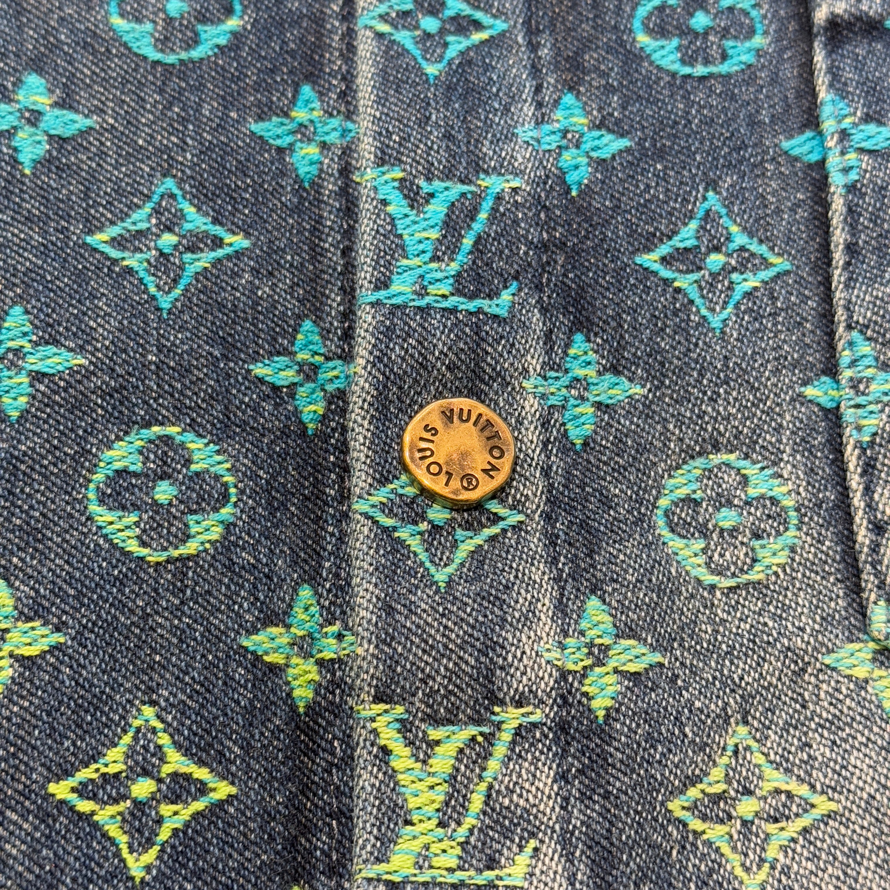 LOUIS VUITTON 2023SS Rainbow Monogram Short Sleeve Denim Shirt 1AB91Y Size XS ルイヴィトン レインボーモノグラム ショートスリーブ デニムシャツ サイズXS