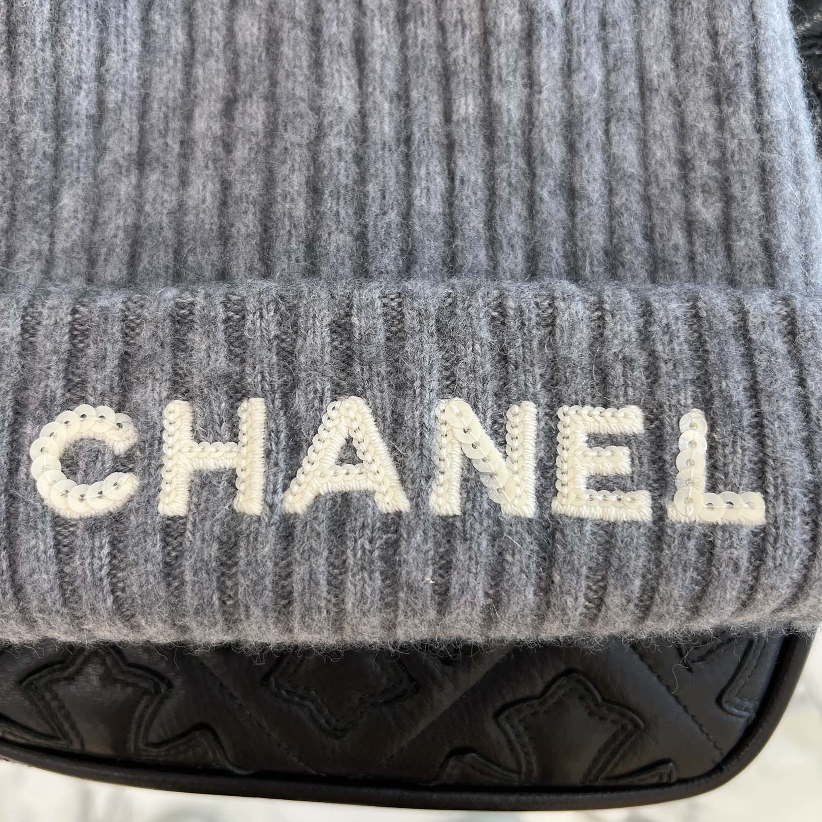 CHANEL Sequined Logo Embroidered Cashmere Beanie シャネル
