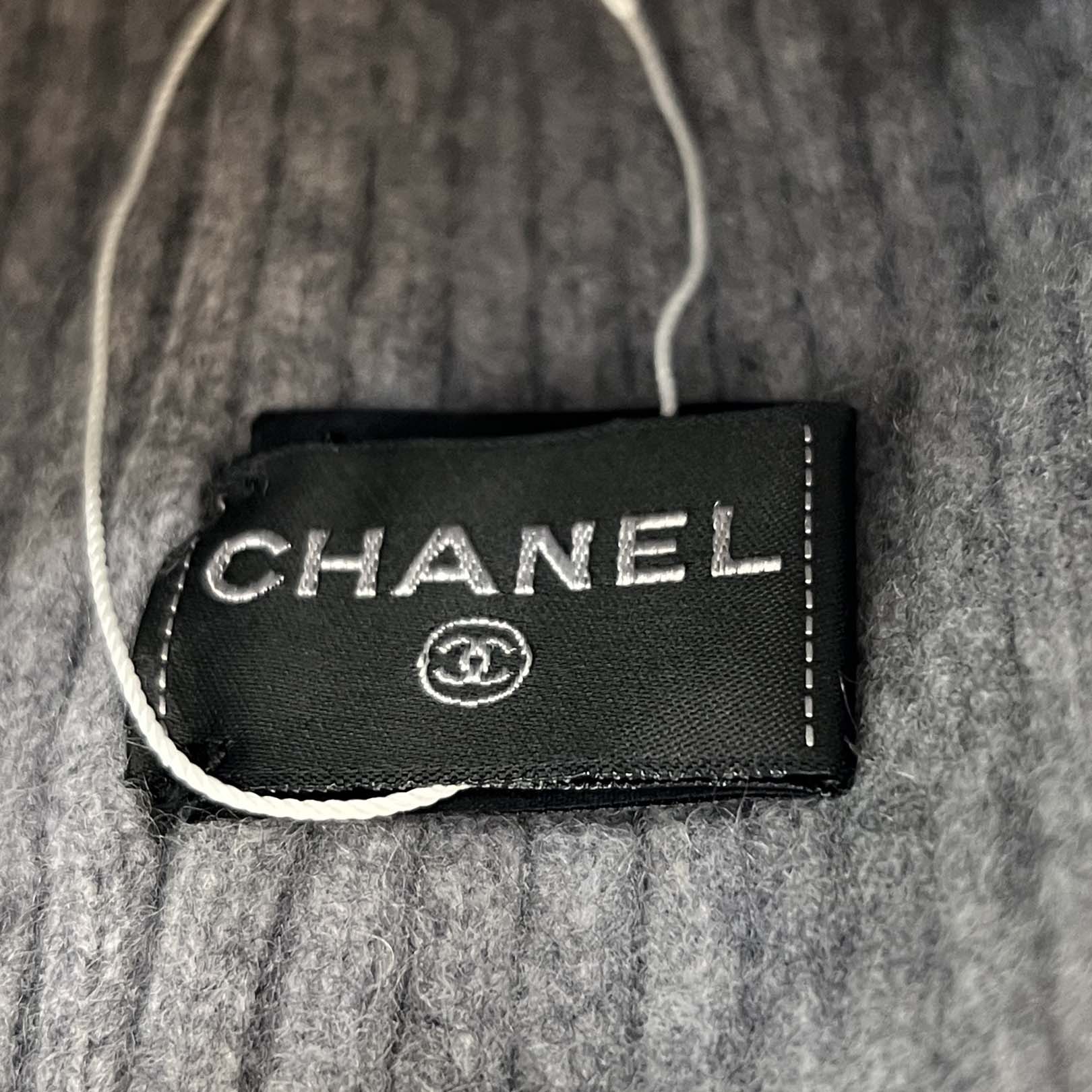 CHANEL Sequined Logo Embroidered Cashmere Beanie シャネル