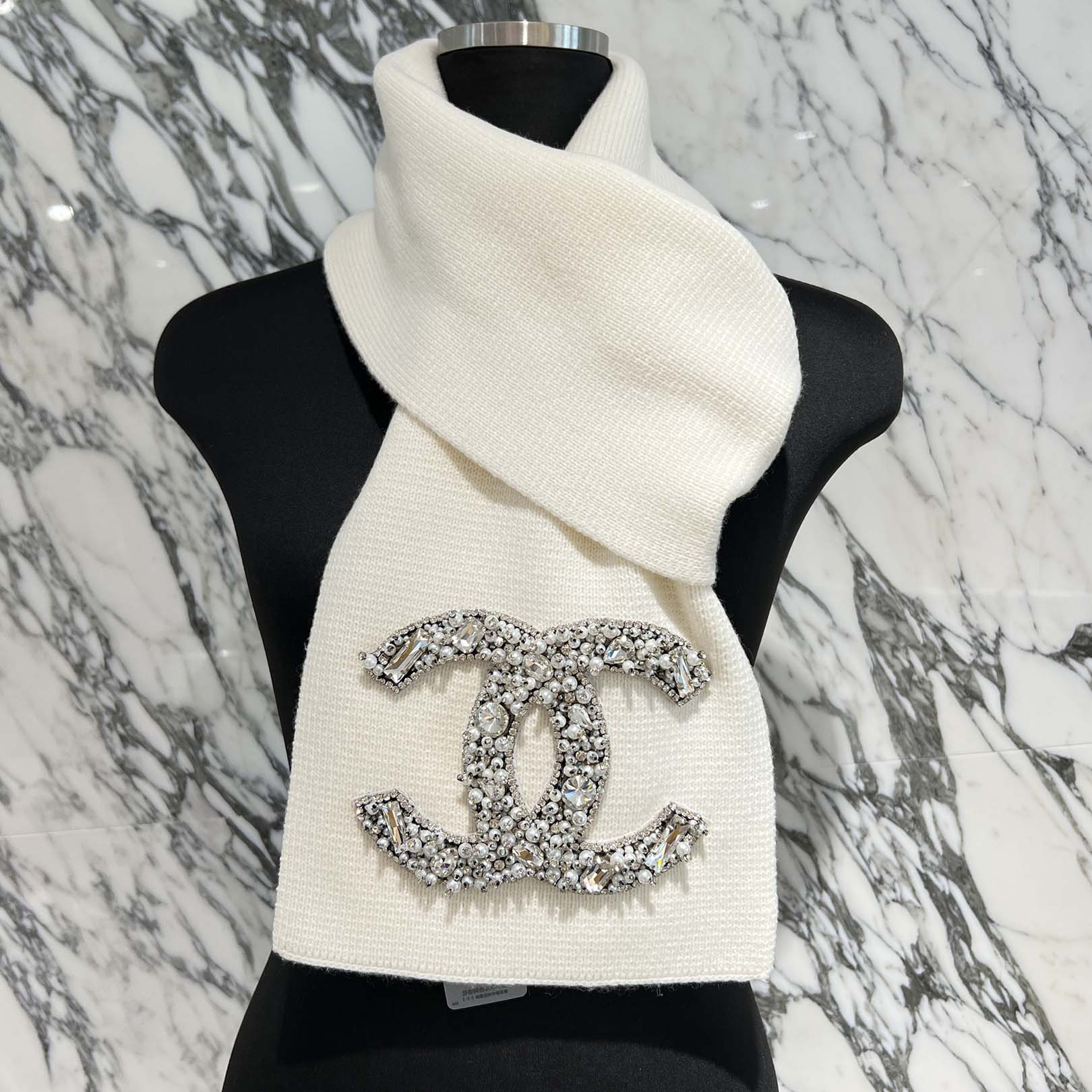 CHANEL Coco Mark Costume Pearl Beaded Cashmere Knit Muffler