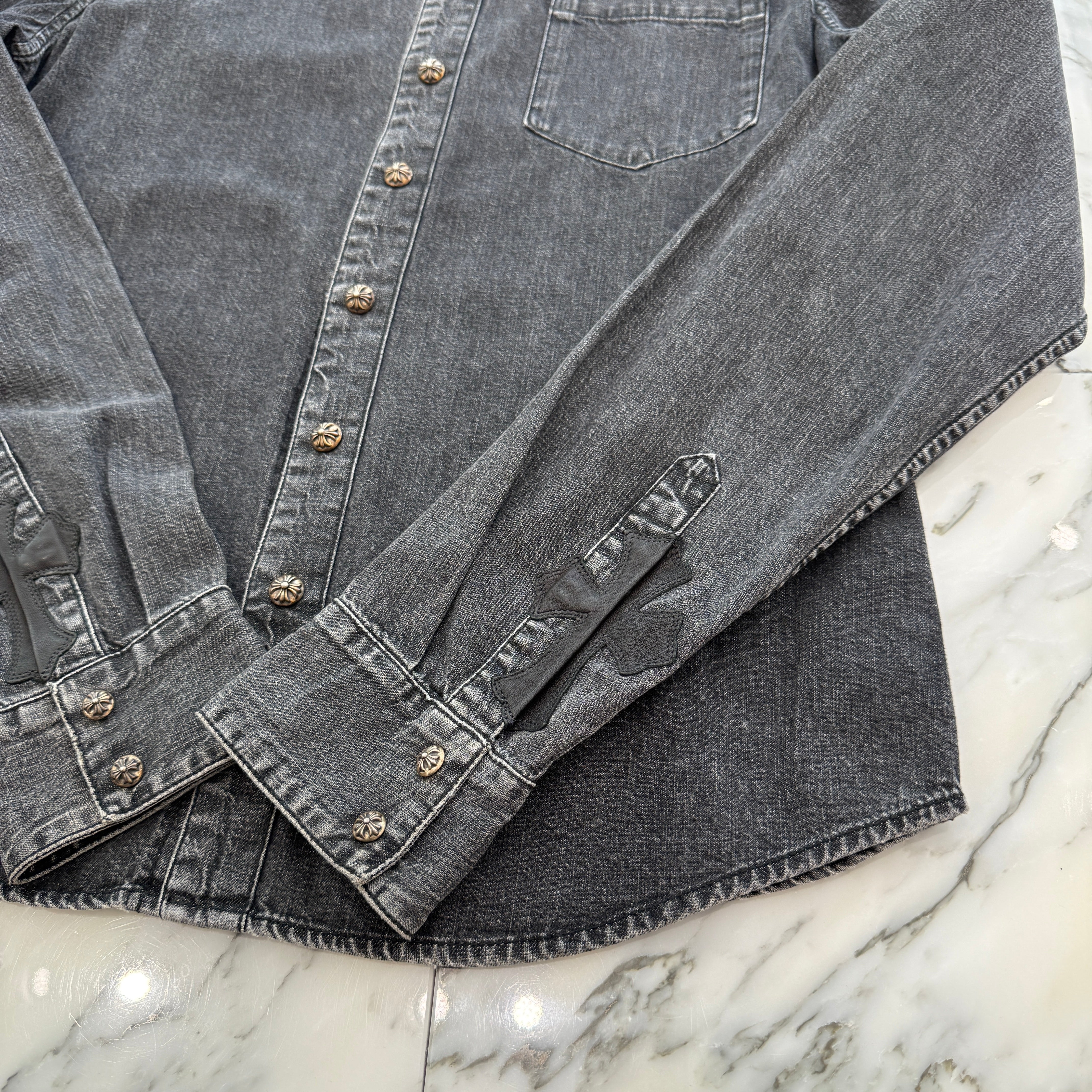 CHROME HEARTS Y NOT Leather Cross Patch Denim Shirt Size M クロムハーツ ワイノット クロスレザーパッチ デニムシャツ サイズM