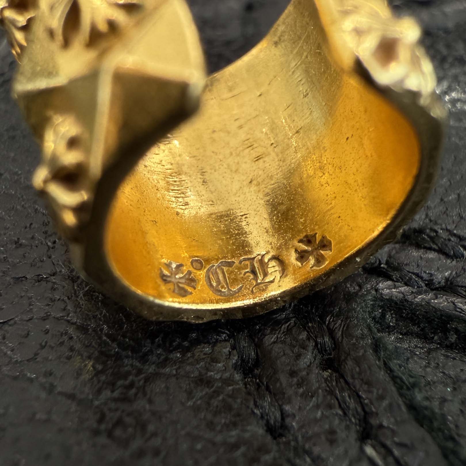 CHROME HEARTS 22K PYRAMID PLUS Ear Cuff クロムハーツ 22K ピラミッドプラス イヤーカフ