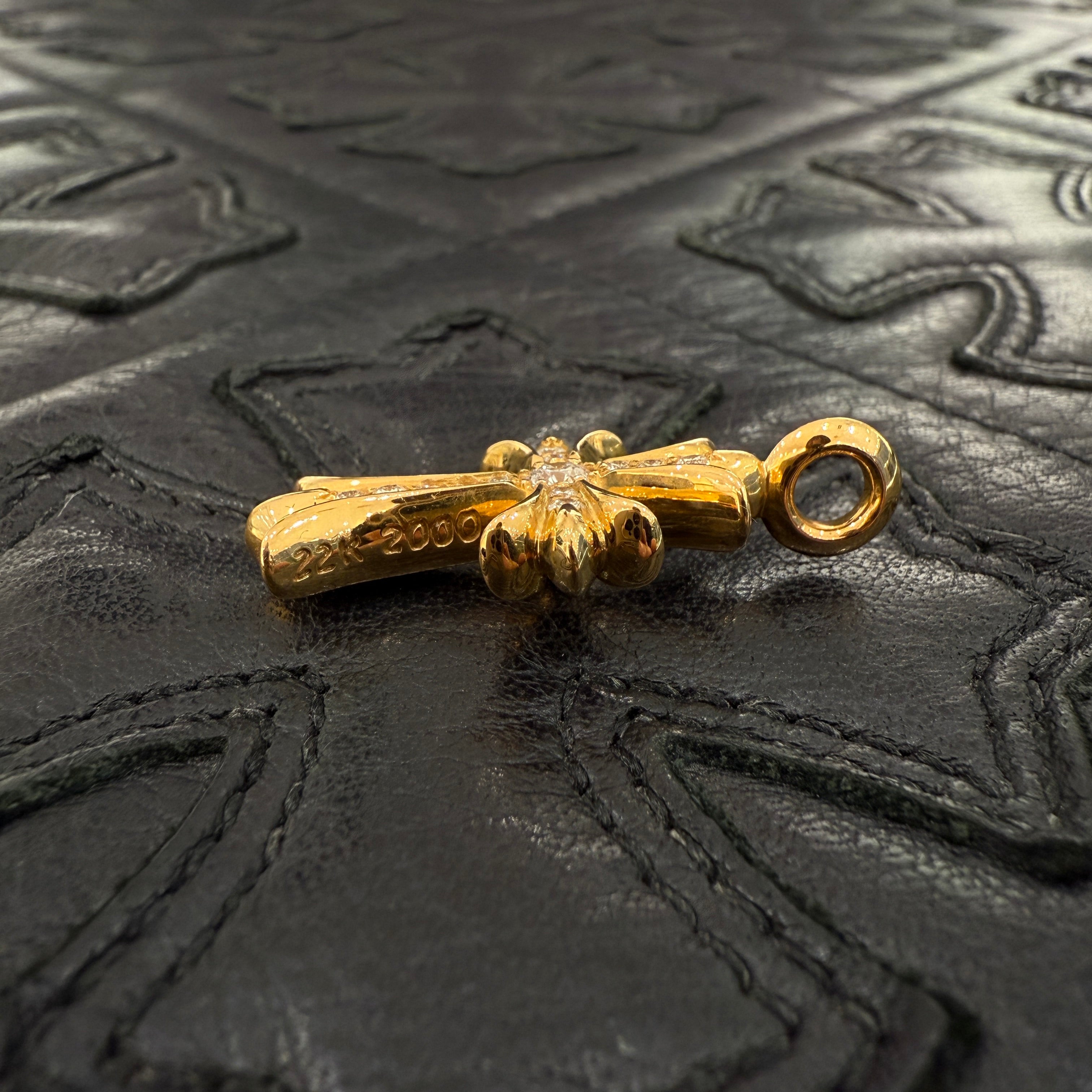 クロムハーツ22kタイニーファットパヴェダイヤ CHROME HEARTS クロムハーツ. 22K タイニーファットクロス