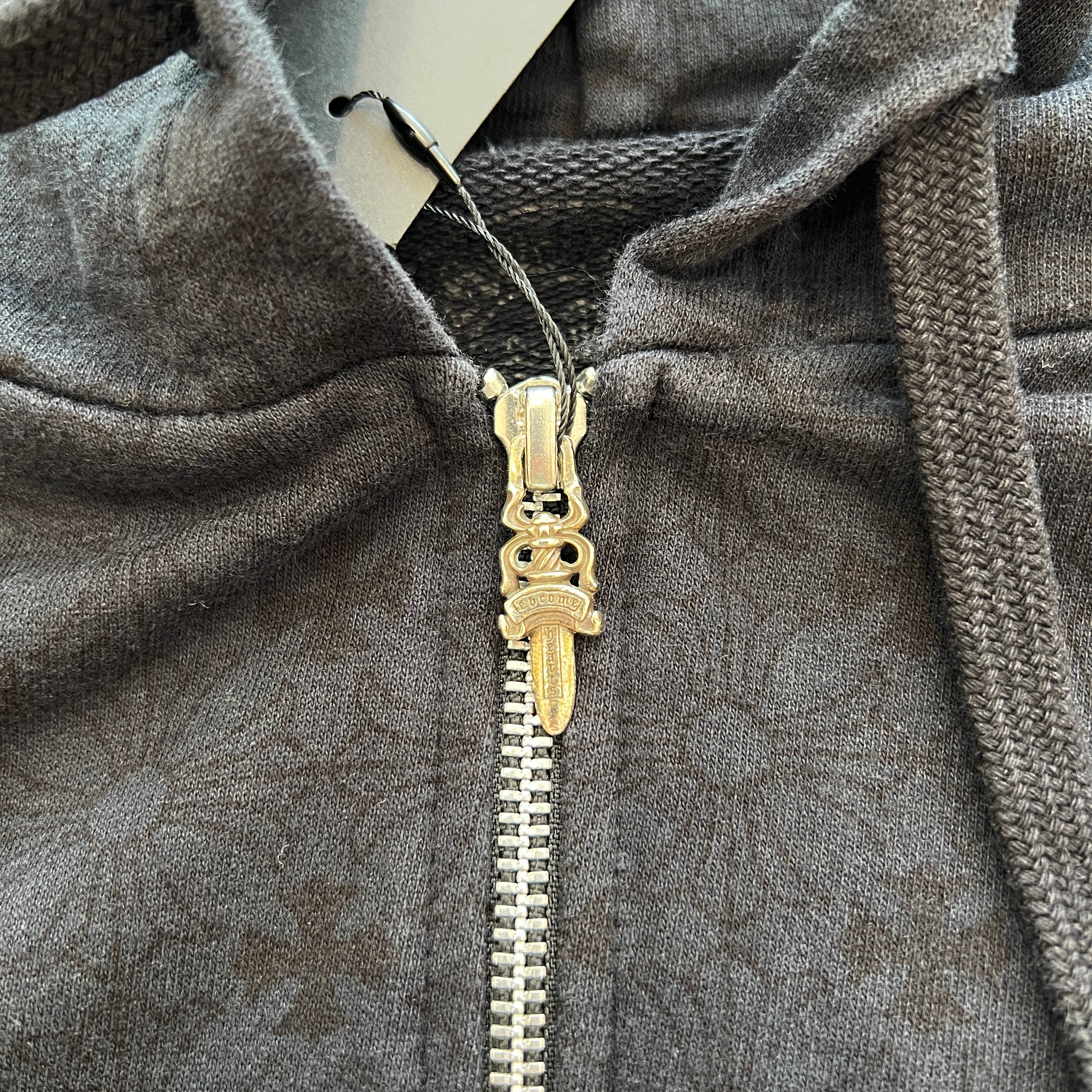 CHROME HEARTS Vertical Logo Hoodie クロムハーツ フーディ CHROME HEARTS Vertical Logo CH Plus Zip Up Hoodie Size XL
