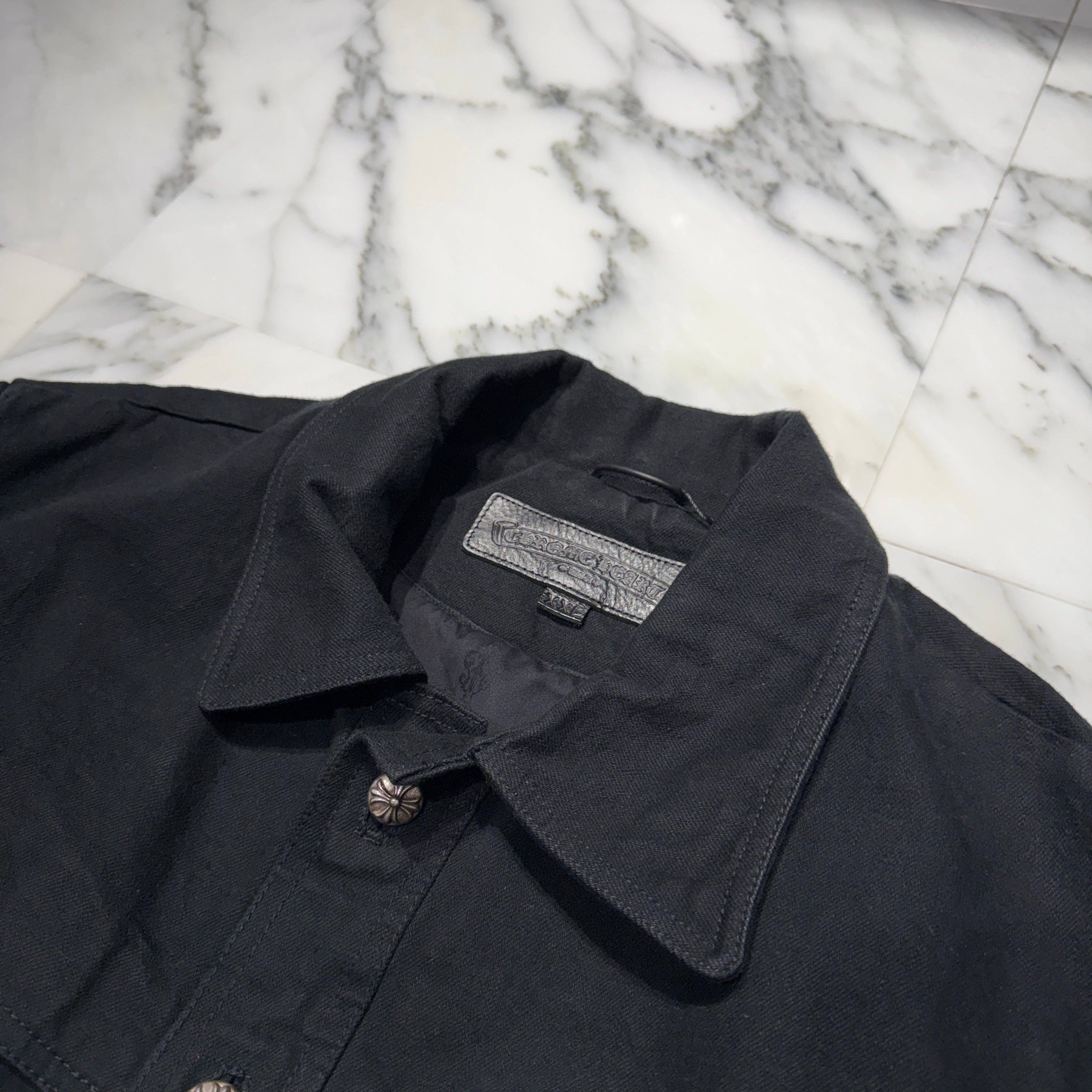 CHROME HEARTS Floral Cross Leather Patch Flare Knee Sleeve Denim Jacket Size XXL クロムハーツ フローラルクロス レザーパッチ フレアニー スリーブ デニムジャケット サイズXXL