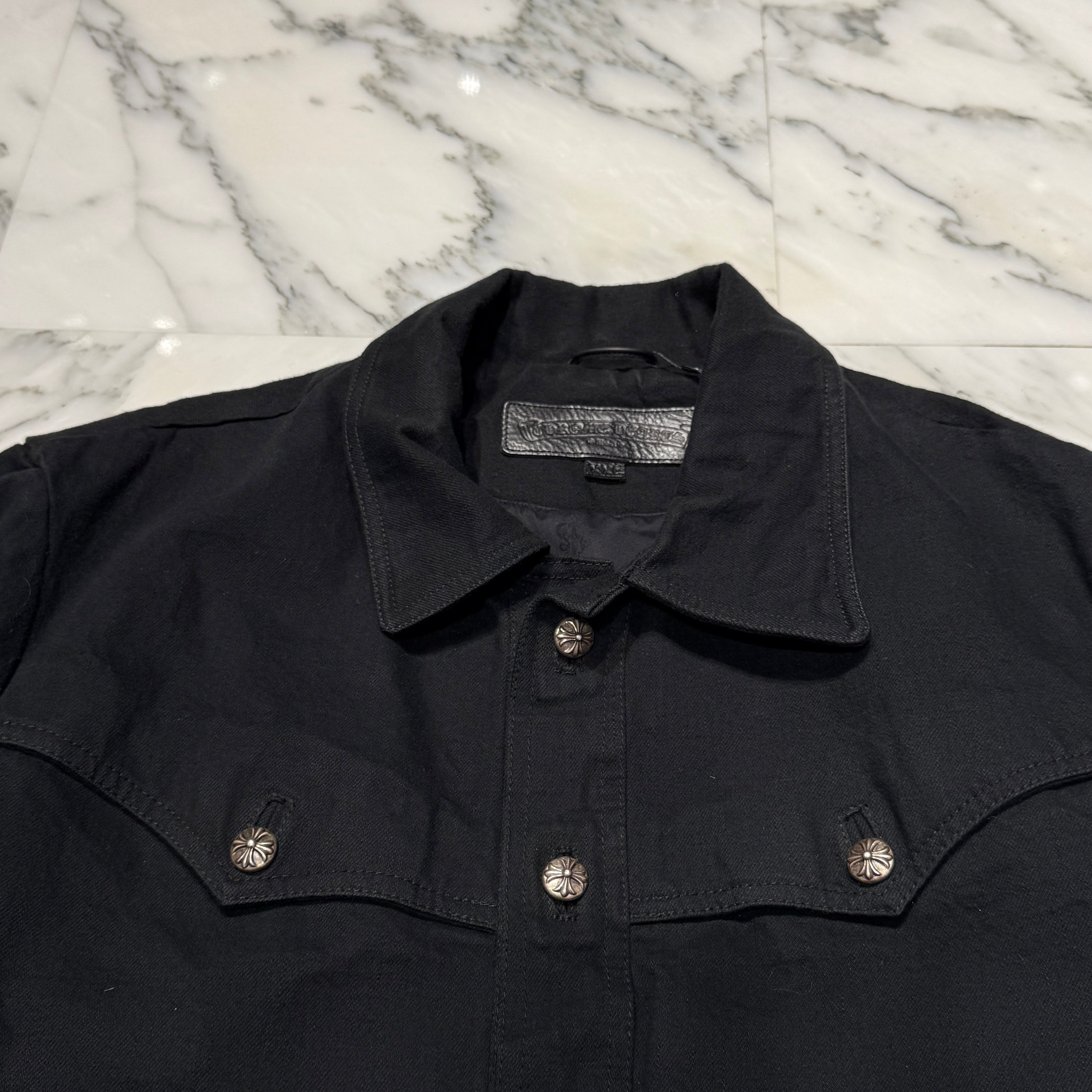 CHROME HEARTS Floral Cross Leather Patch Flare Knee Sleeve Denim Jacket Size XXL クロムハーツ フローラルクロス レザーパッチ フレアニー スリーブ デニムジャケット サイズXXL