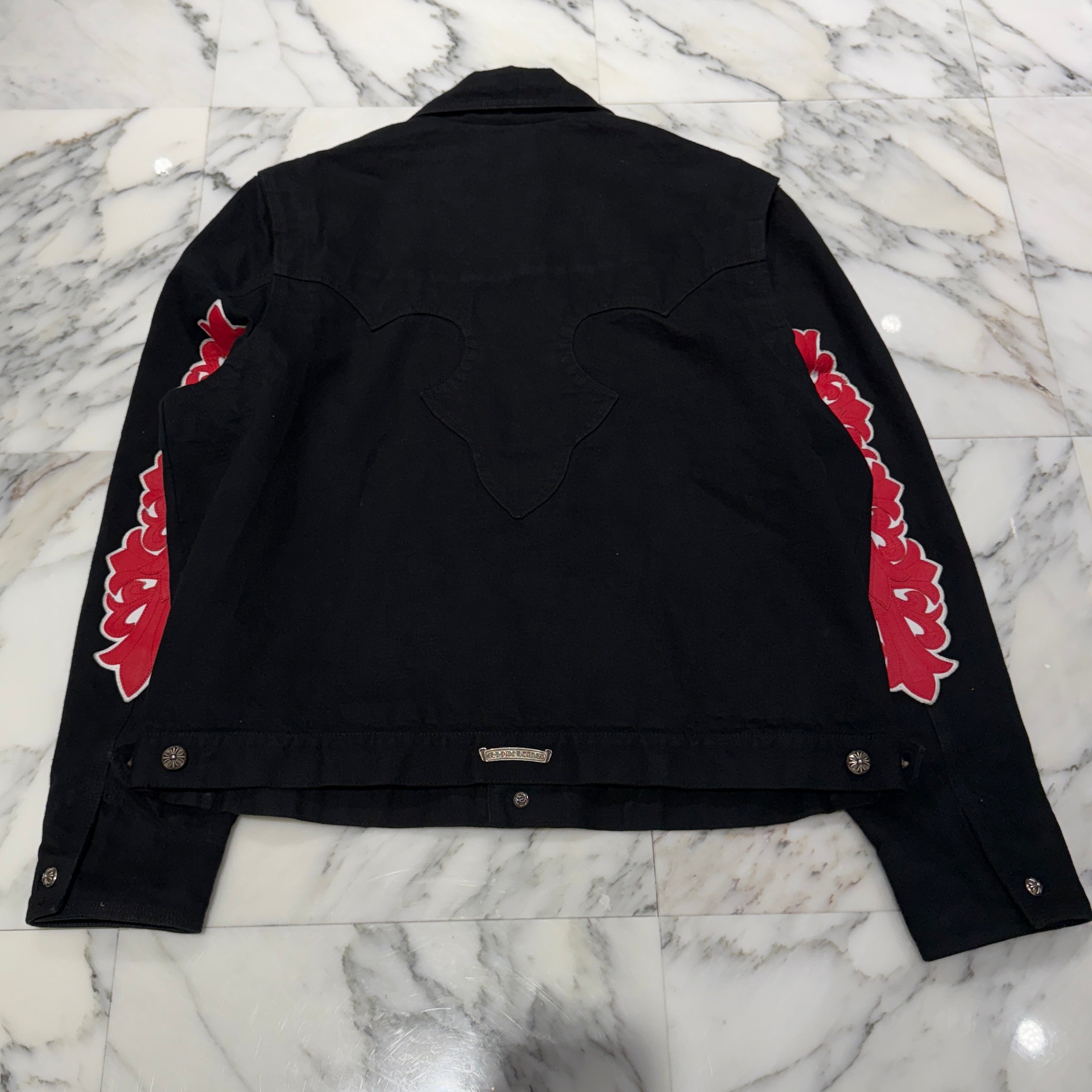 CHROME HEARTS Floral Cross Leather Patch Flare Knee Sleeve Denim Jacket Size XXL クロムハーツ フローラルクロス レザーパッチ フレアニー スリーブ デニムジャケット サイズXXL