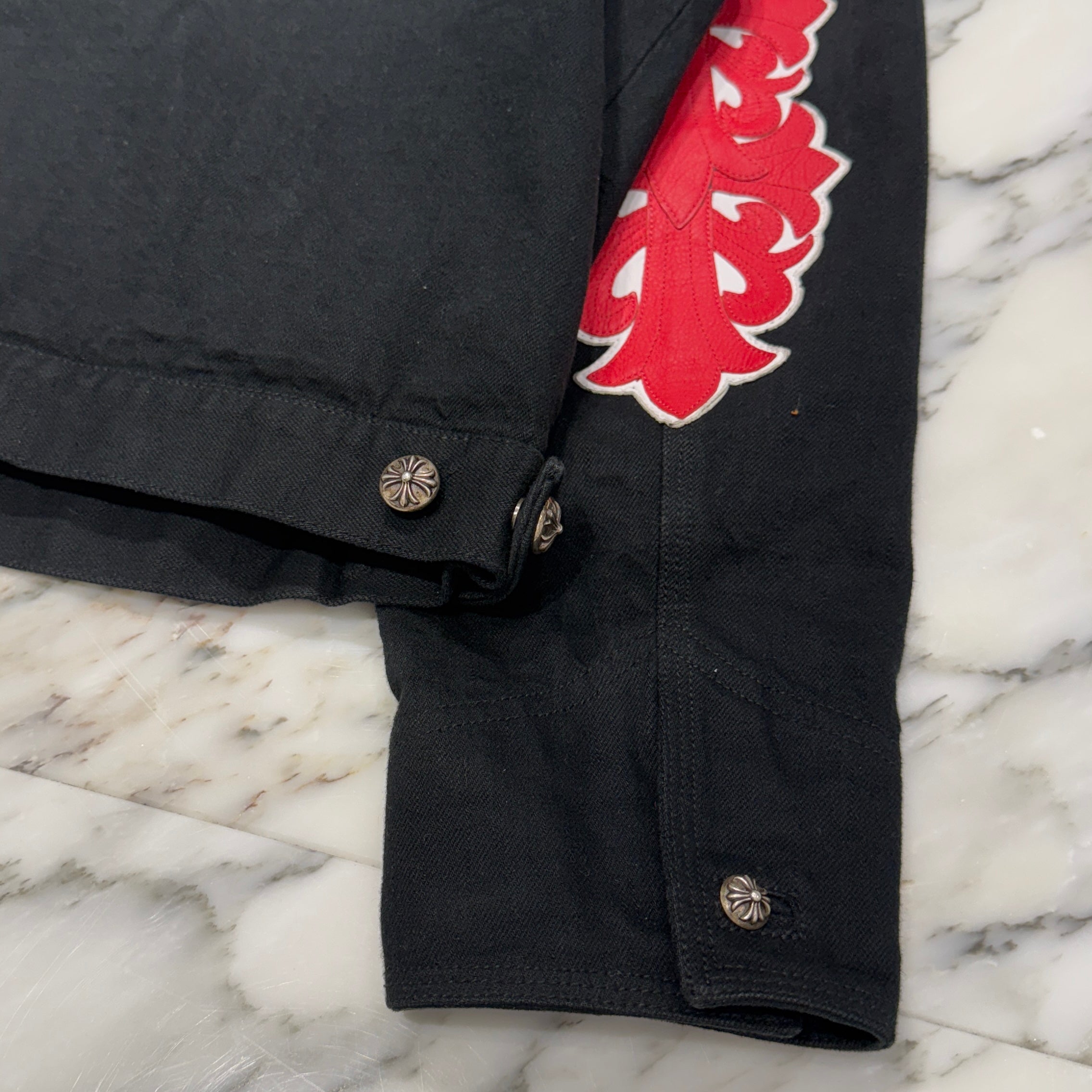 CHROME HEARTS Floral Cross Leather Patch Flare Knee Sleeve Denim Jacket Size XXL クロムハーツ フローラルクロス レザーパッチ フレアニー スリーブ デニムジャケット サイズXXL