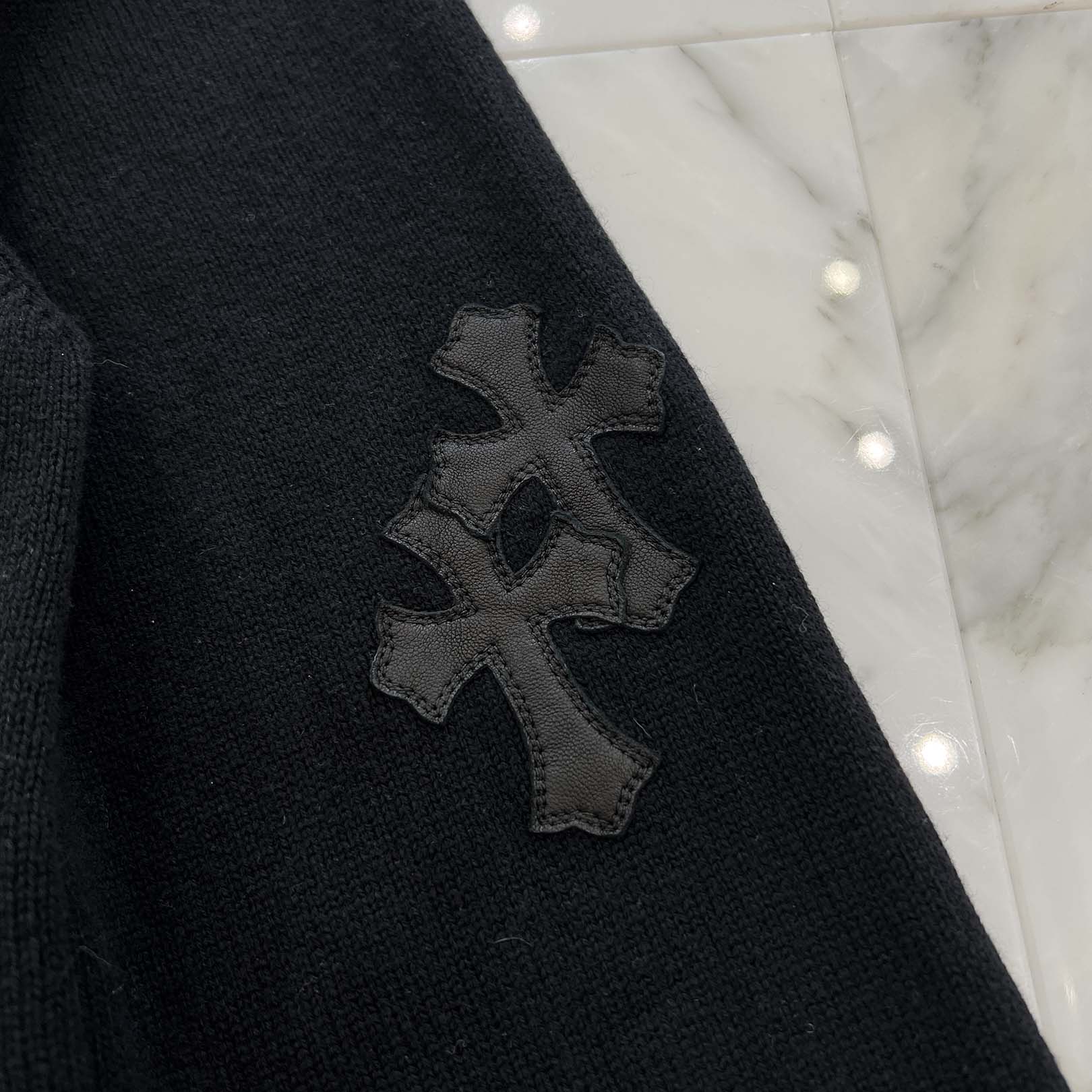 CHROME HEARTS Y NOT Leather Cross Patch Cashmere Knit Pullover Hoodie Size L クロムハーツ ワイノット レザークロスパッチ カシミヤニット プルオーバーフーディ サイズL
