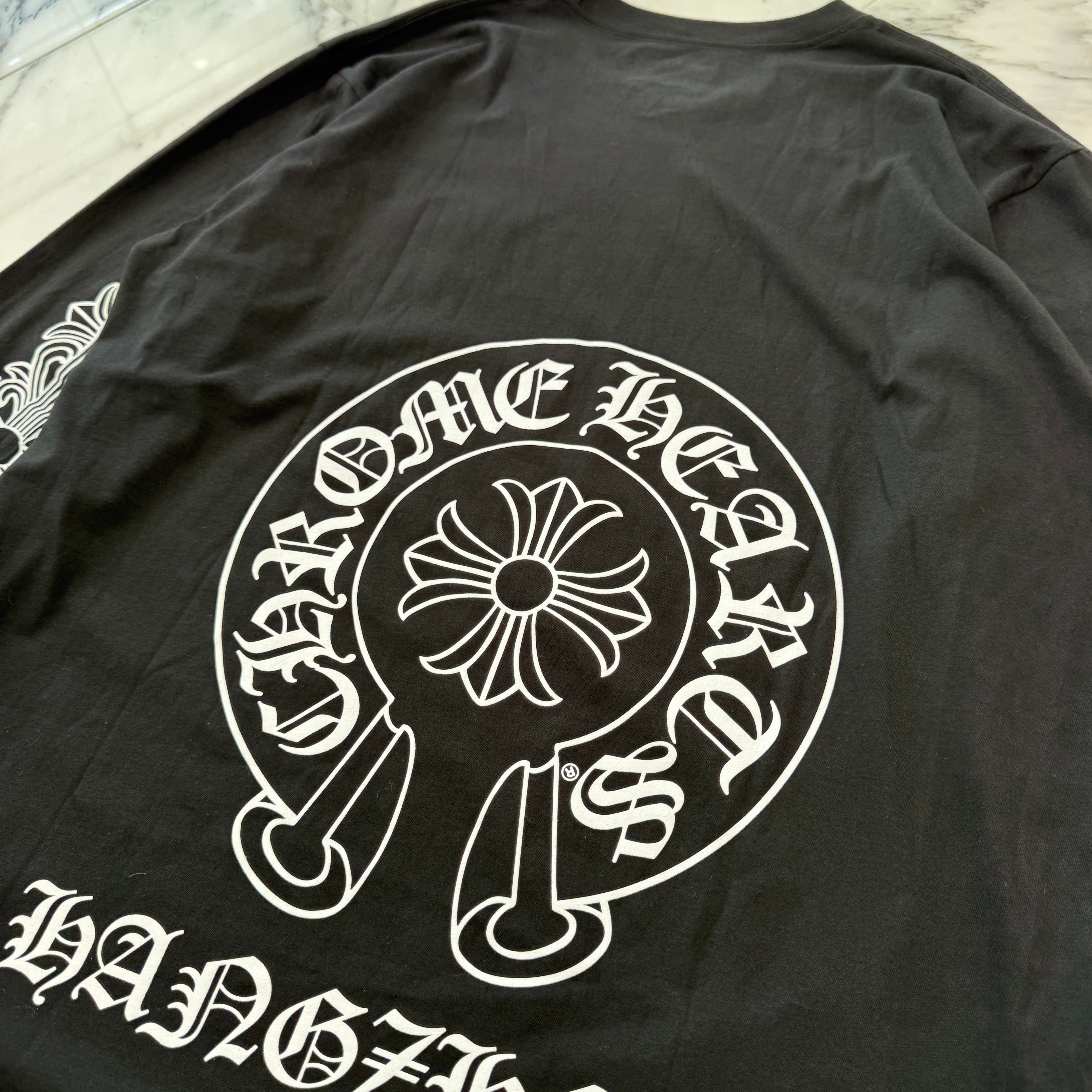 【新品】クロムハーツ ロンT 黒 フローラルクロス 袖プリント ユニセックス CHROME HEARTS Hangzhou Limited Floral Cross Horseshoe Long Sleeve