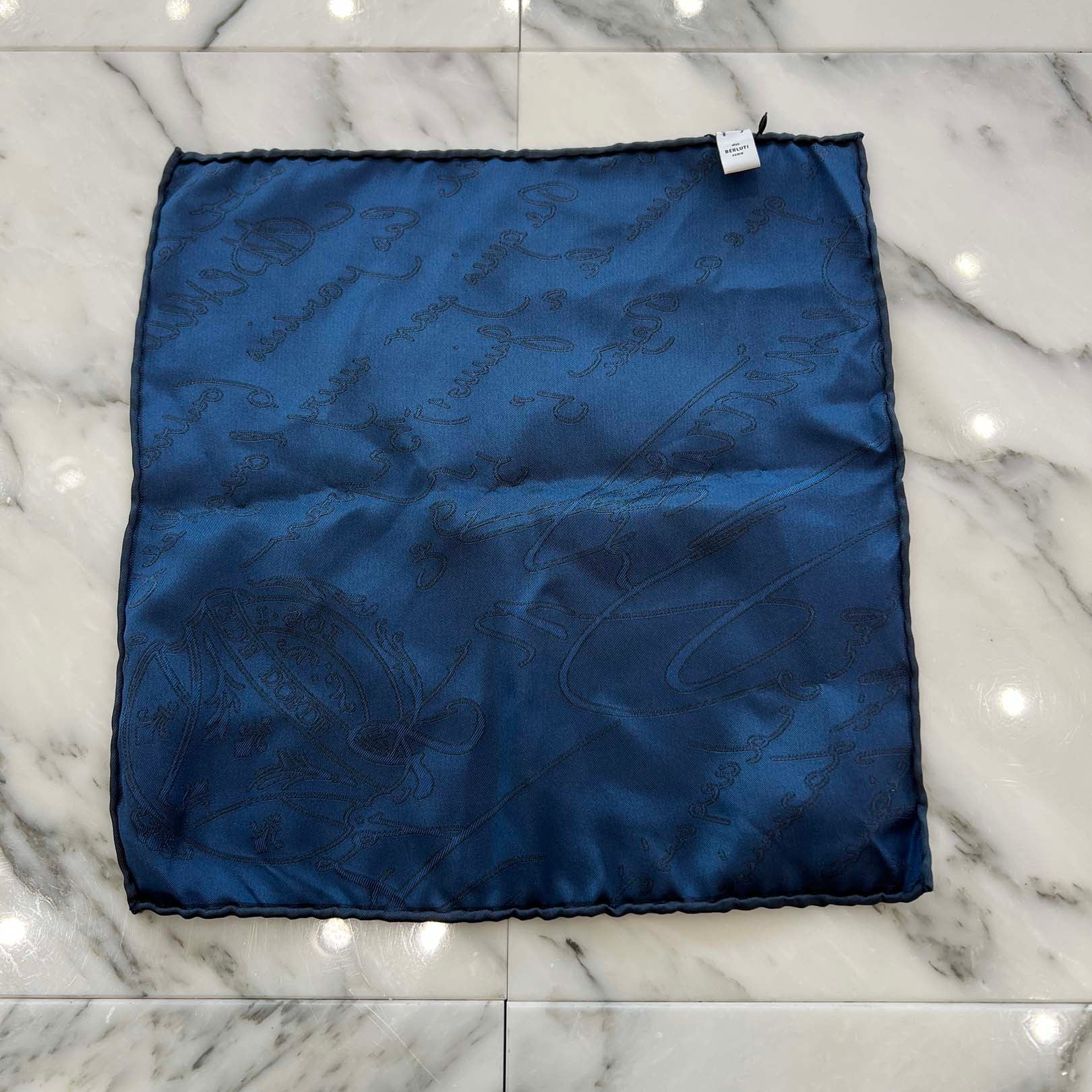 Berluti スクリットパターン　ネイビー ハンカチーフ Berluti Scritto Pattern Handkerchief ベルルッティ スクリット