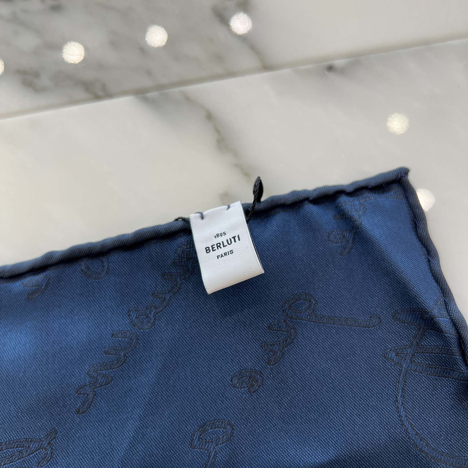 Berluti スクリットパターン　ネイビー ハンカチーフ Berluti Scritto Pattern Handkerchief ベルルッティ スクリット