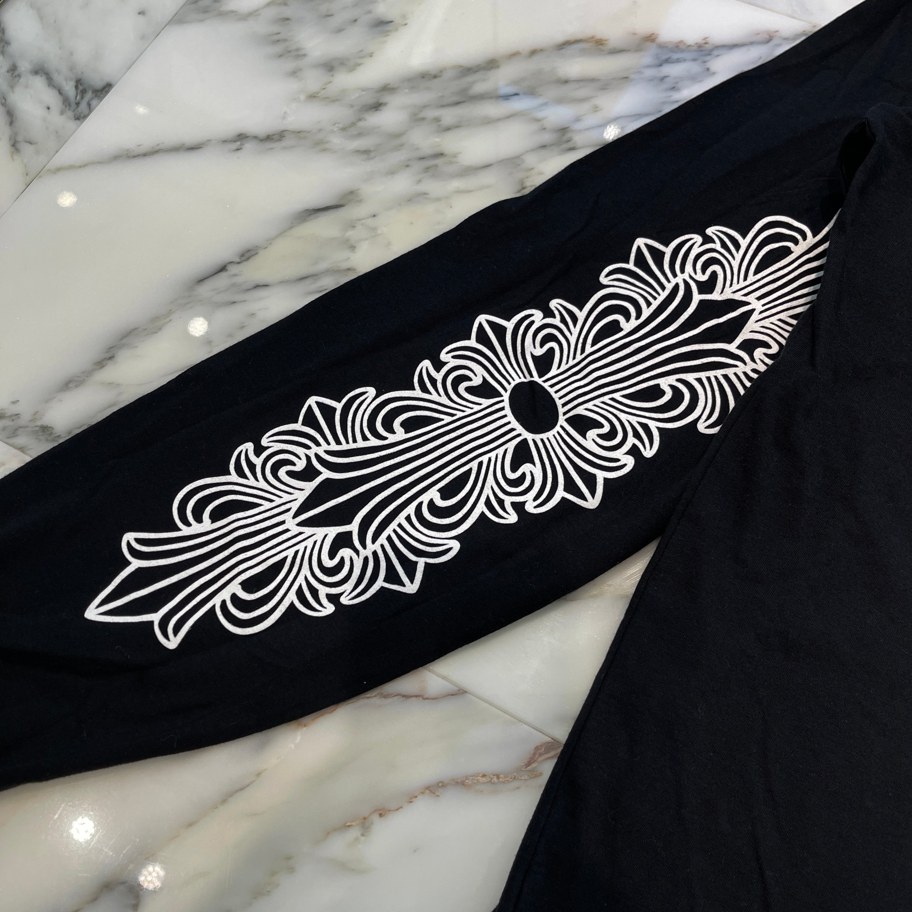 CHROME HEARTS Manchester Limited Floral Cross Horseshoe Long Sleeve Tee Size XL クロムハーツ マンチェスター限定 フローラルクロス ホースシュー ロングスリーブTシャツ サイズXL