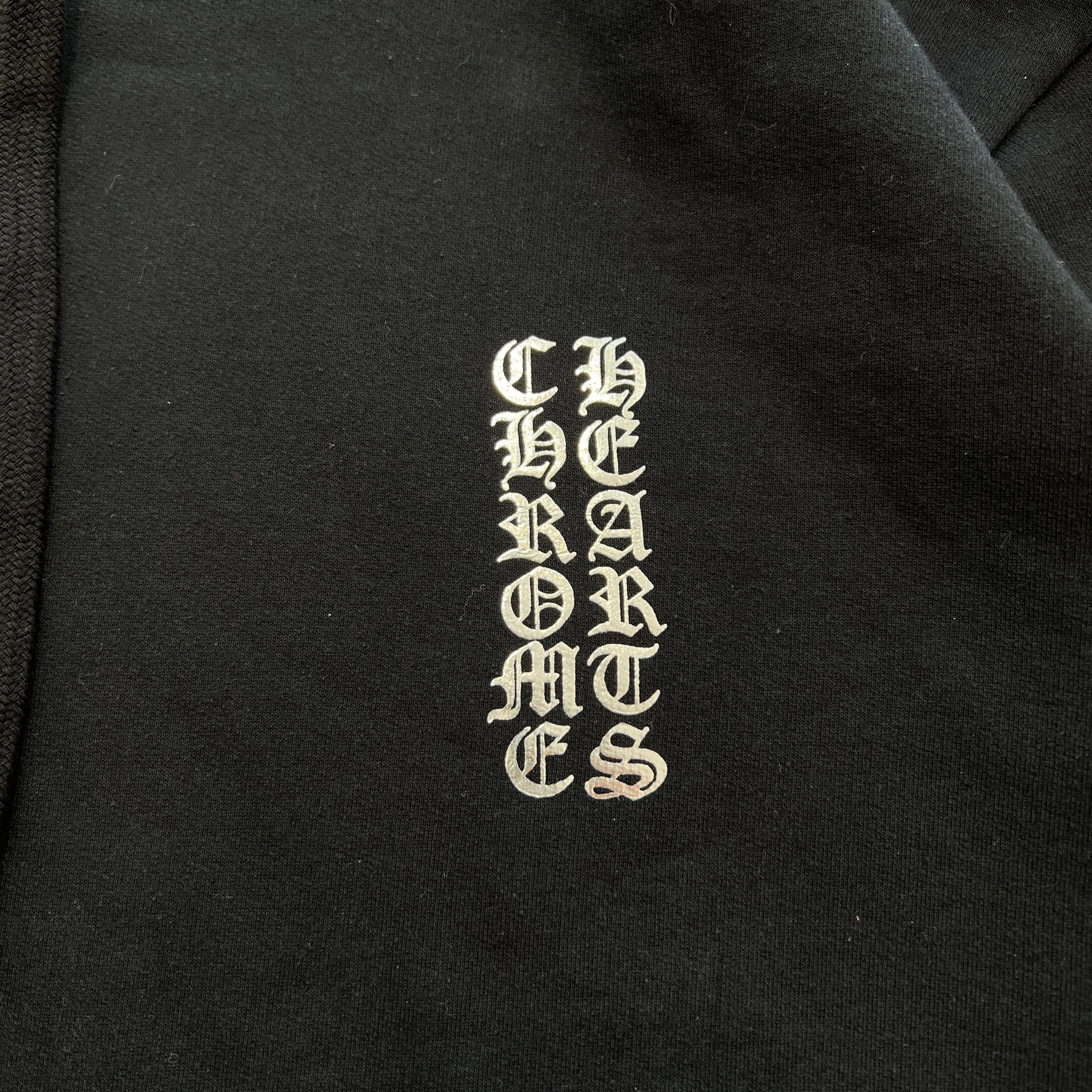 CHROME HEARTS 2025AW 1988 Silver Vertical Logo Pullover Hoodie Size L クロムハーツ 1988 シルバー ヴァーティカルロゴ プルオーバーフーディー サイズL