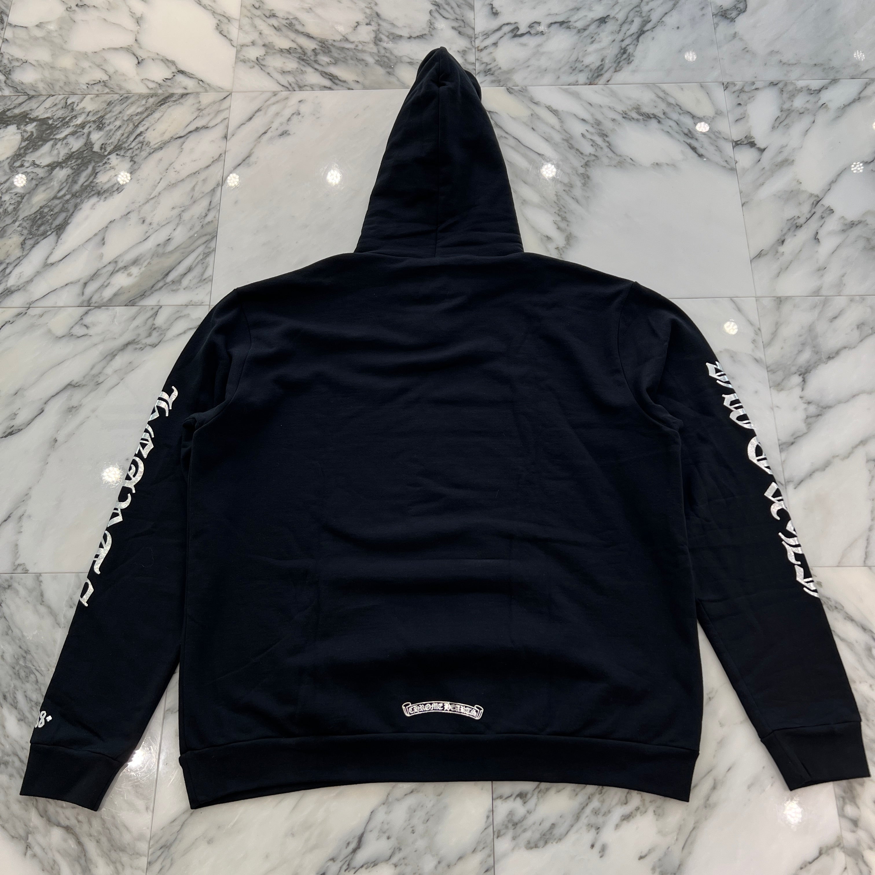 CHROME HEARTS 2025AW 1988 Silver Vertical Logo Pullover Hoodie Size XXL クロムハーツ 1988 シルバー ヴァーティカルロゴ プルオーバーフーディー サイズXXL