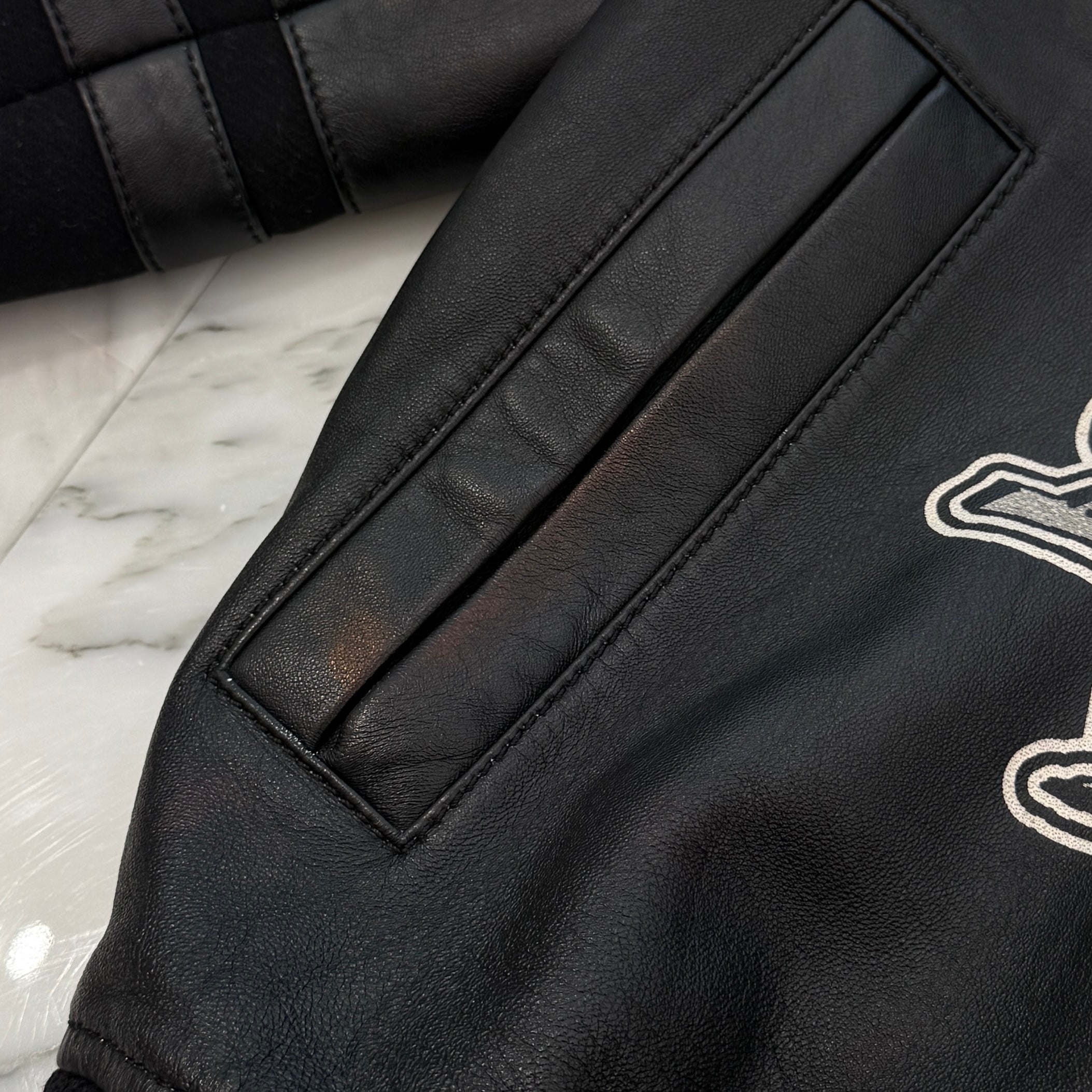 LOUIS VUITTON 2023SS Multi Logo Leather Stadium Jacket HOL07E Size 50 ルイヴィトン マルチロゴ レザー スタジアム ジャケット サイズ50