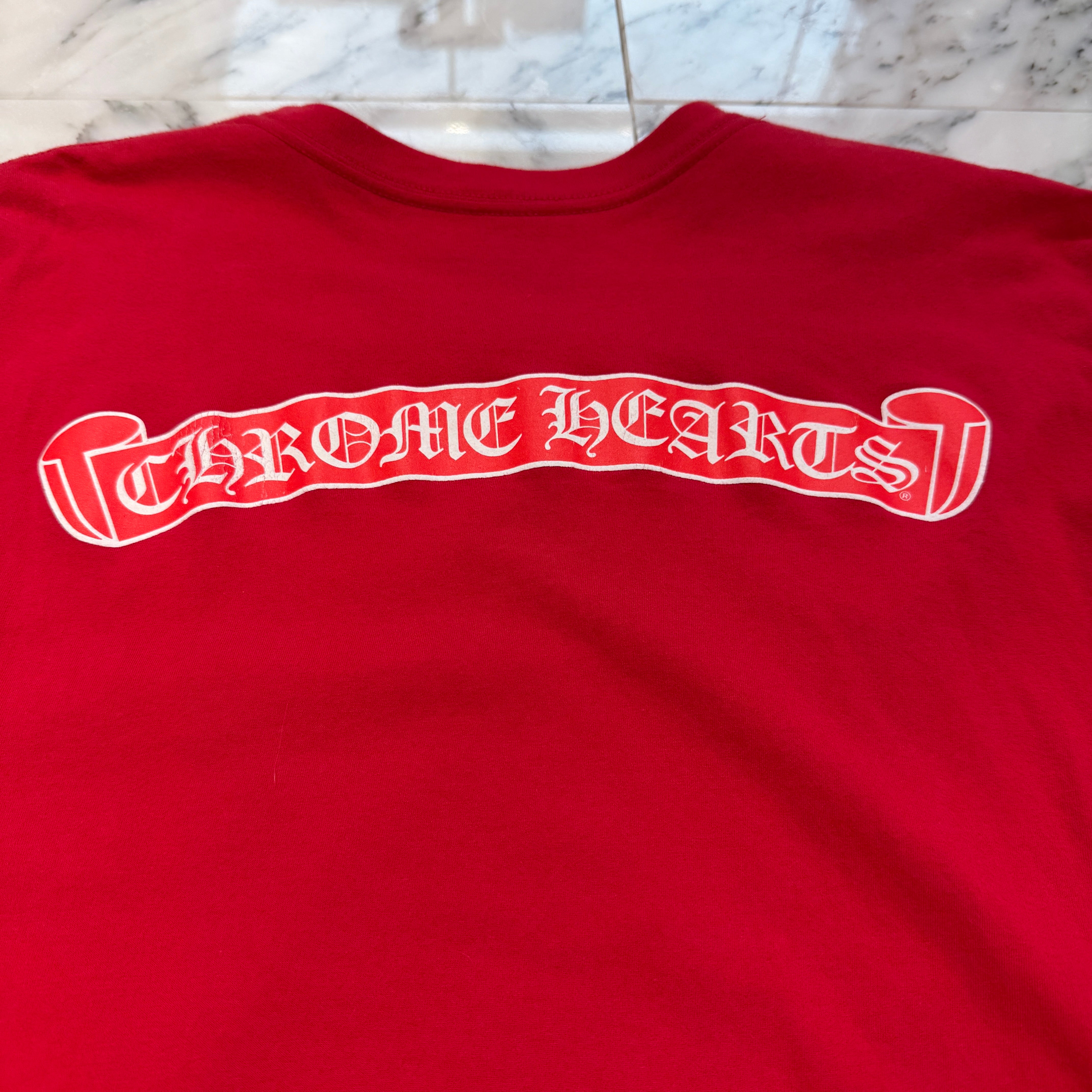 CHROME HEARTS Red Back Scroll Label Logo Long Sleeve Tee Size XXL クロムハーツ レッド バックスクロールラベル ロゴ ロングスリーブTシャツ サイズ XXL