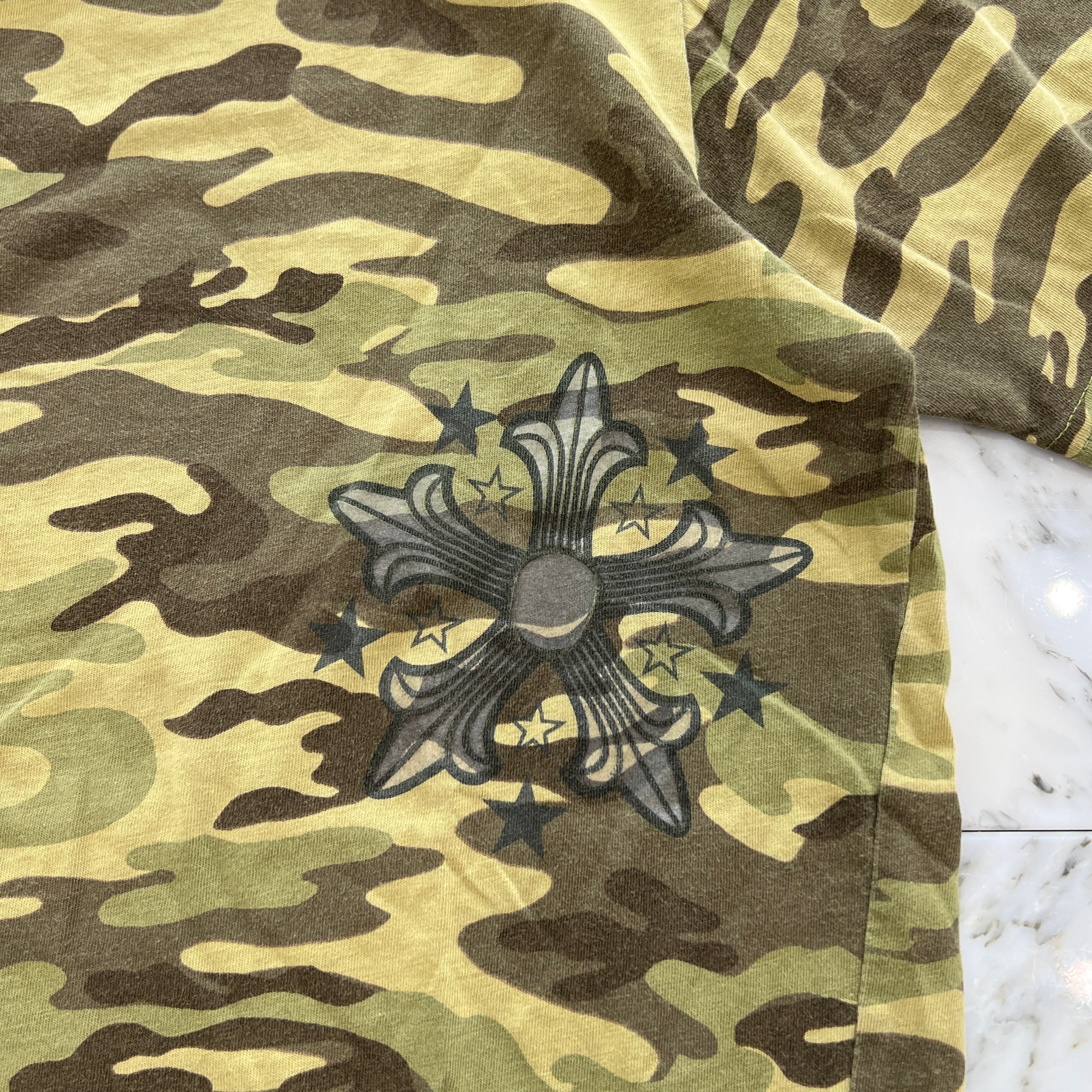 CHROME HEARTS Back CH Plus Cemetery Cross Print Camo Tee Size L
