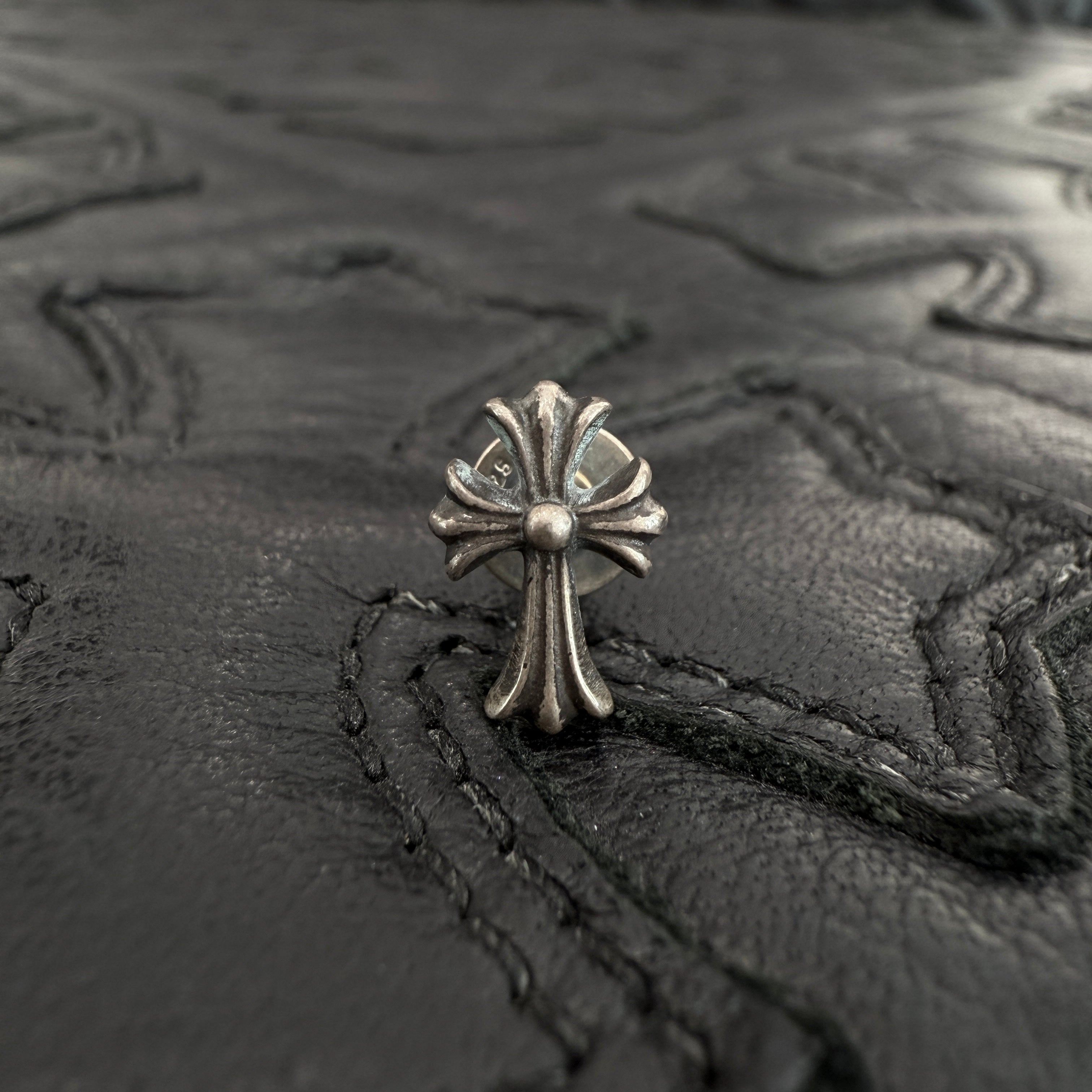 CHROME HEARTS CH Cross Stud Earring クロムハーツ CH クロス スタッズ イヤリング ピアス